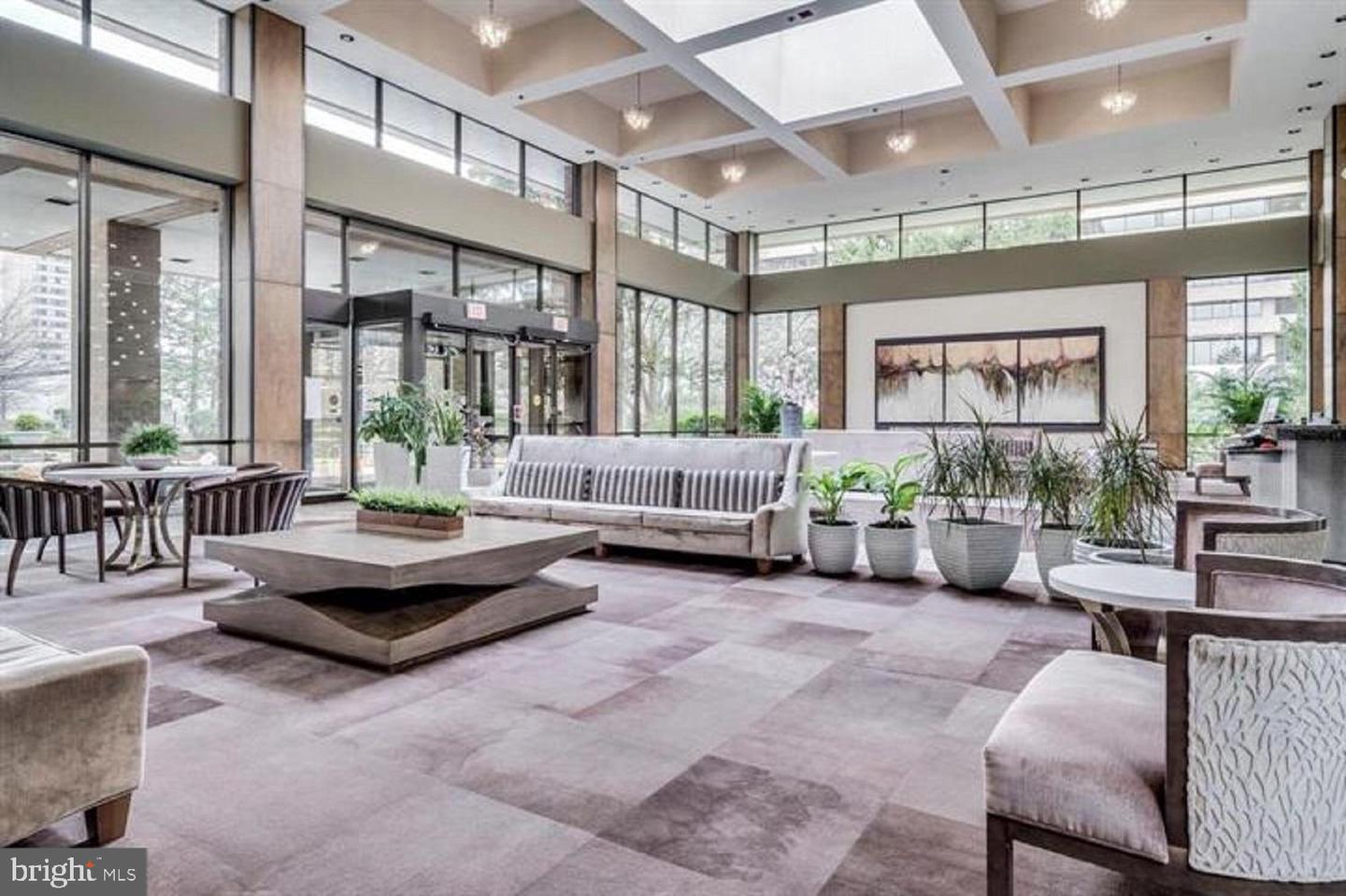 3713 S GEORGE MASON DR #1506, FALLS CHURCH, Virginia 22041, 3 Bedrooms Bedrooms, ,2 BathroomsBathrooms,Residential,For sale,3713 S GEORGE MASON DR #1506,VAFX2285898 MLS # VAFX2285898