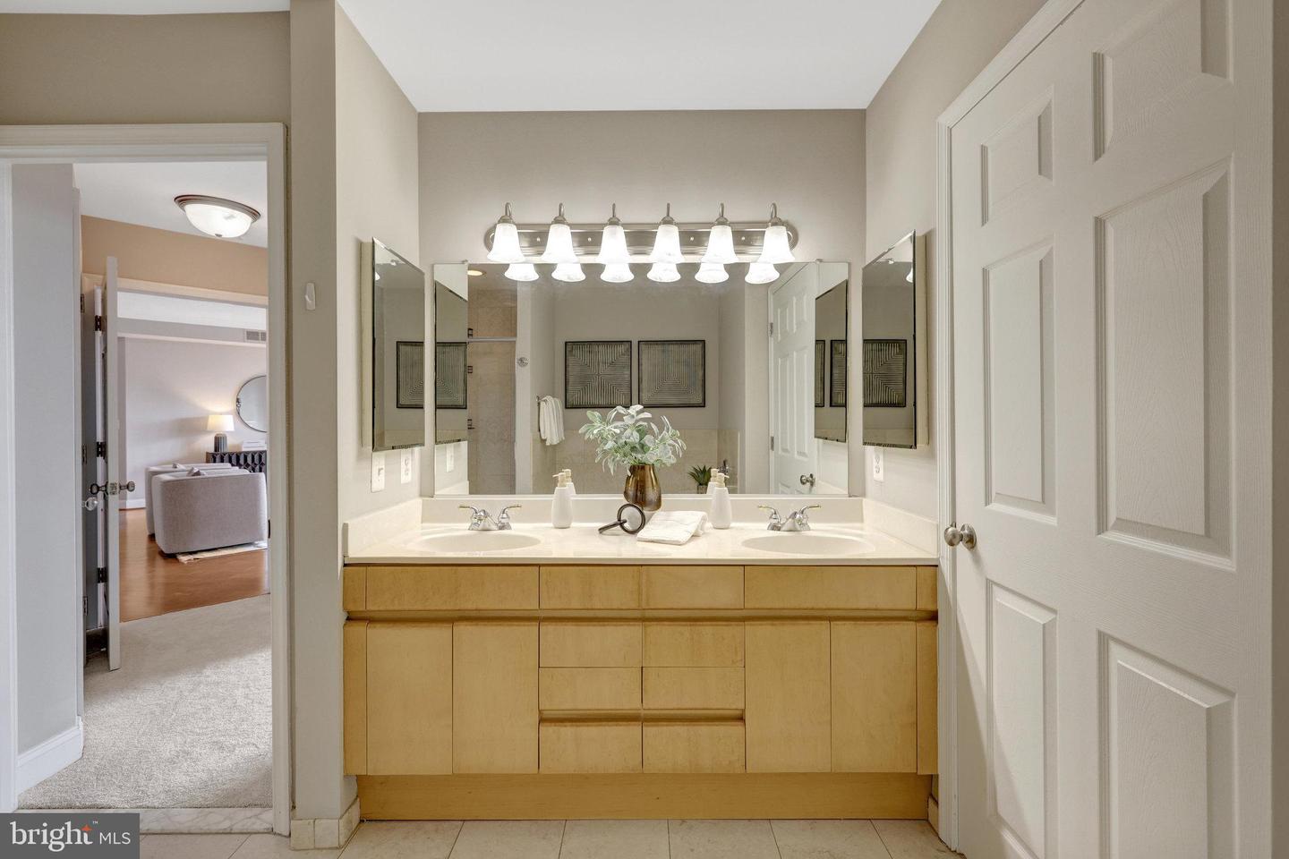 11776 STRATFORD HOUSE PL #601, RESTON, Virginia 20190, 2 Bedrooms Bedrooms, ,2 BathroomsBathrooms,Residential,For sale,11776 STRATFORD HOUSE PL #601,VAFX2286172 MLS # VAFX2286172 11776 STRATFORD HOUSE PL #601, RESTON, Virginia 20190, 2 Bedrooms Bedrooms, ,2 BathroomsBathrooms,Residential,For sale,11776 STRATFORD HOUSE PL #601,VAFX2286172 MLS # VAFX2286172