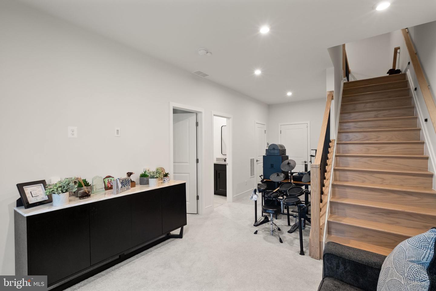 23062 COPPER TREE TER, ASHBURN, Virginia 20148, 4 Bedrooms Bedrooms, ,3 BathroomsBathrooms,Residential,For sale,23062 COPPER TREE TER,VALO2114166 MLS # VALO2114166