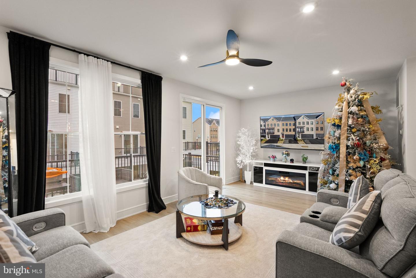 23062 COPPER TREE TER, ASHBURN, Virginia 20148, 4 Bedrooms Bedrooms, ,3 BathroomsBathrooms,Residential,For sale,23062 COPPER TREE TER,VALO2114166 MLS # VALO2114166