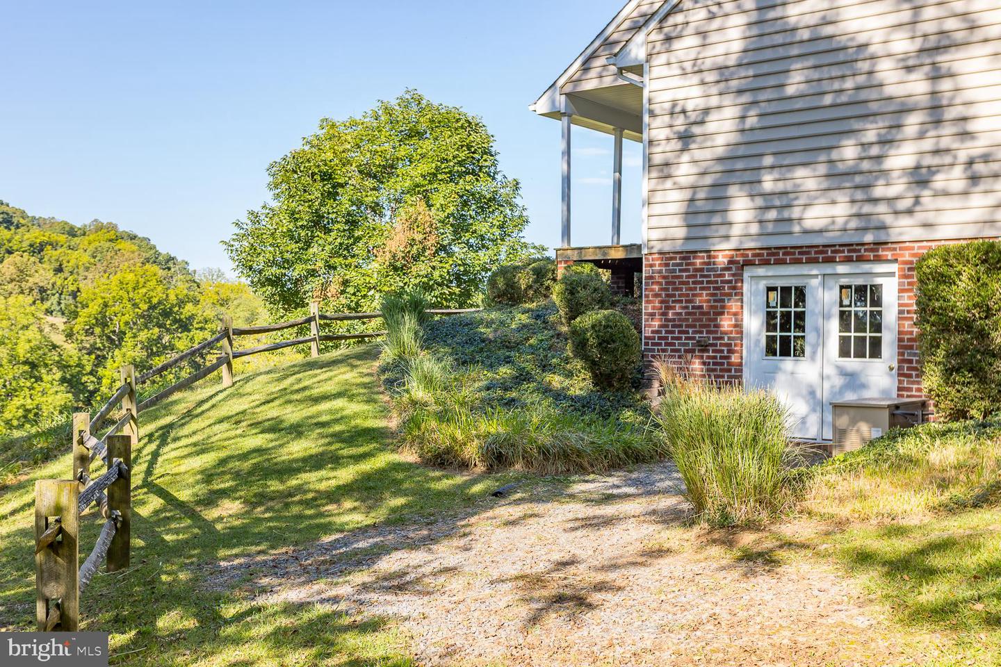 6154 SENEDO RD, QUICKSBURG, Virginia 22847, 3 Bedrooms Bedrooms, ,3 BathroomsBathrooms,Residential,For sale,6154 SENEDO RD,VASH2013406 MLS # VASH2013406