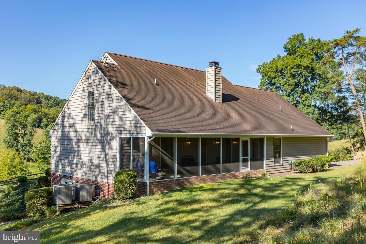 6154 SENEDO RD, QUICKSBURG, Virginia 22847, 3 Bedrooms Bedrooms, ,3 BathroomsBathrooms,Residential,For sale,6154 SENEDO RD,VASH2013406 MLS # VASH2013406