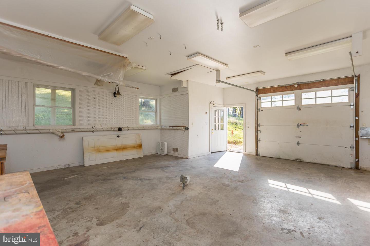 6154 SENEDO RD, QUICKSBURG, Virginia 22847, 3 Bedrooms Bedrooms, ,3 BathroomsBathrooms,Residential,For sale,6154 SENEDO RD,VASH2013406 MLS # VASH2013406