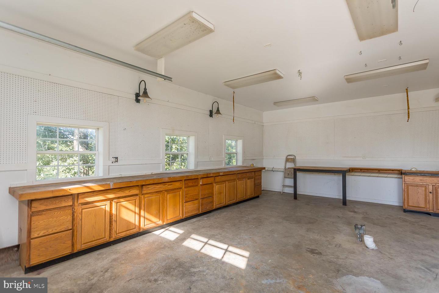 6154 SENEDO RD, QUICKSBURG, Virginia 22847, 3 Bedrooms Bedrooms, ,3 BathroomsBathrooms,Residential,For sale,6154 SENEDO RD,VASH2013406 MLS # VASH2013406