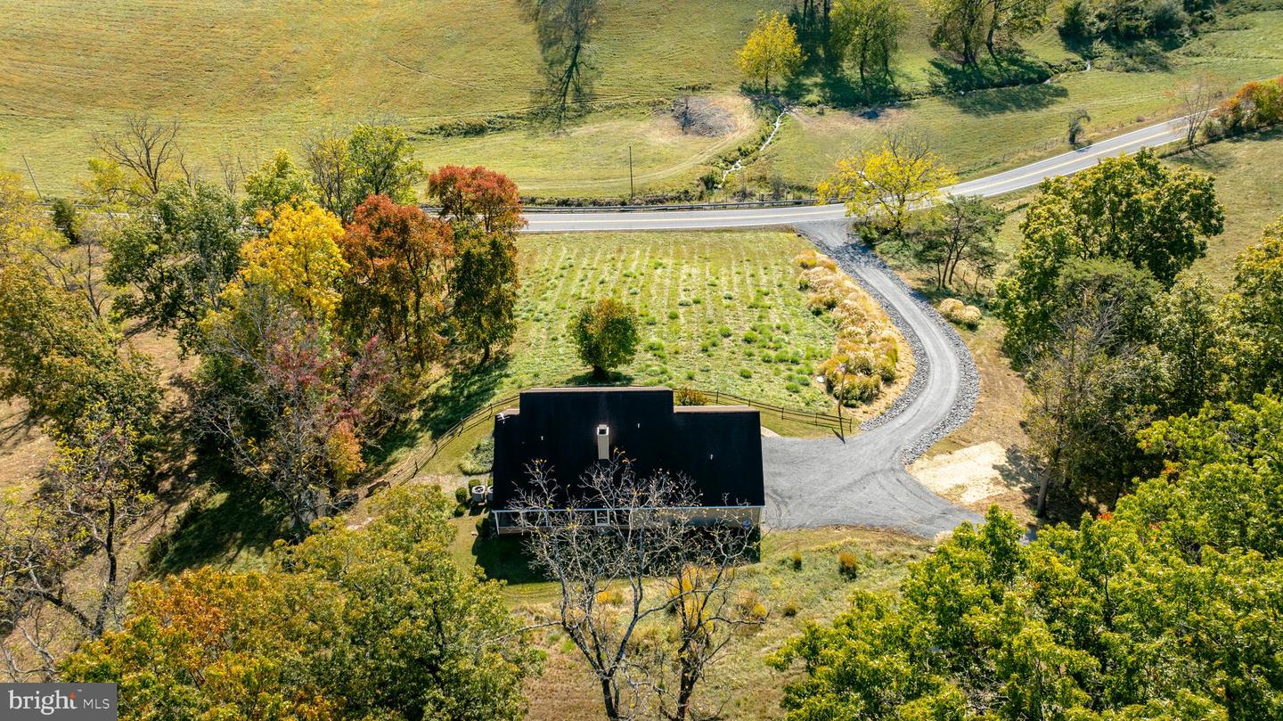 6154 SENEDO RD, QUICKSBURG, Virginia 22847, 3 Bedrooms Bedrooms, ,3 BathroomsBathrooms,Residential,For sale,6154 SENEDO RD,VASH2013406 MLS # VASH2013406