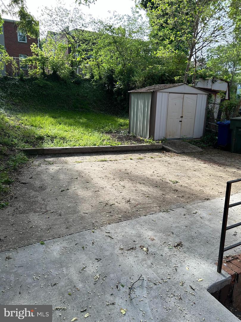 3319 6TH ST SE, WASHINGTON, District Of Columbia 20032, 4 Bedrooms Bedrooms, ,2 BathroomsBathrooms,Residential,For sale,3319 6TH ST SE,DCDC2242050 MLS # DCDC2242050