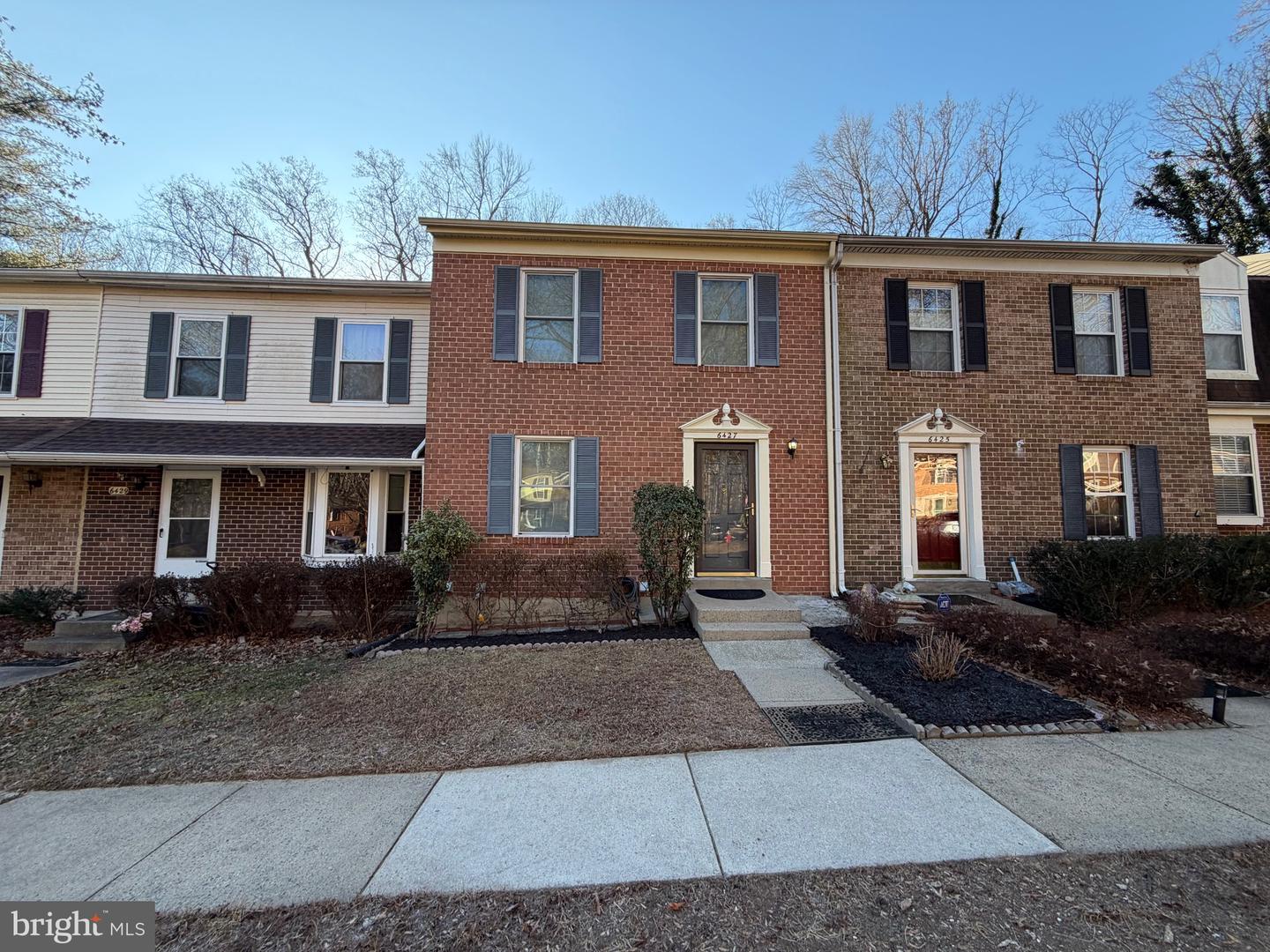 6427 OLD SCOTTS CT, SPRINGFIELD, Virginia 22152, 3 Bedrooms Bedrooms, ,3 BathroomsBathrooms,Residential,For sale,6427 OLD SCOTTS CT,VAFX2286496 MLS # VAFX2286496