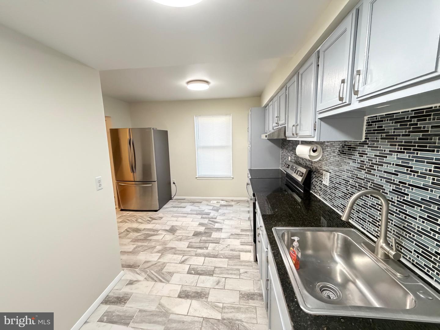 6427 OLD SCOTTS CT, SPRINGFIELD, Virginia 22152, 3 Bedrooms Bedrooms, ,3 BathroomsBathrooms,Residential,For sale,6427 OLD SCOTTS CT,VAFX2286496 MLS # VAFX2286496