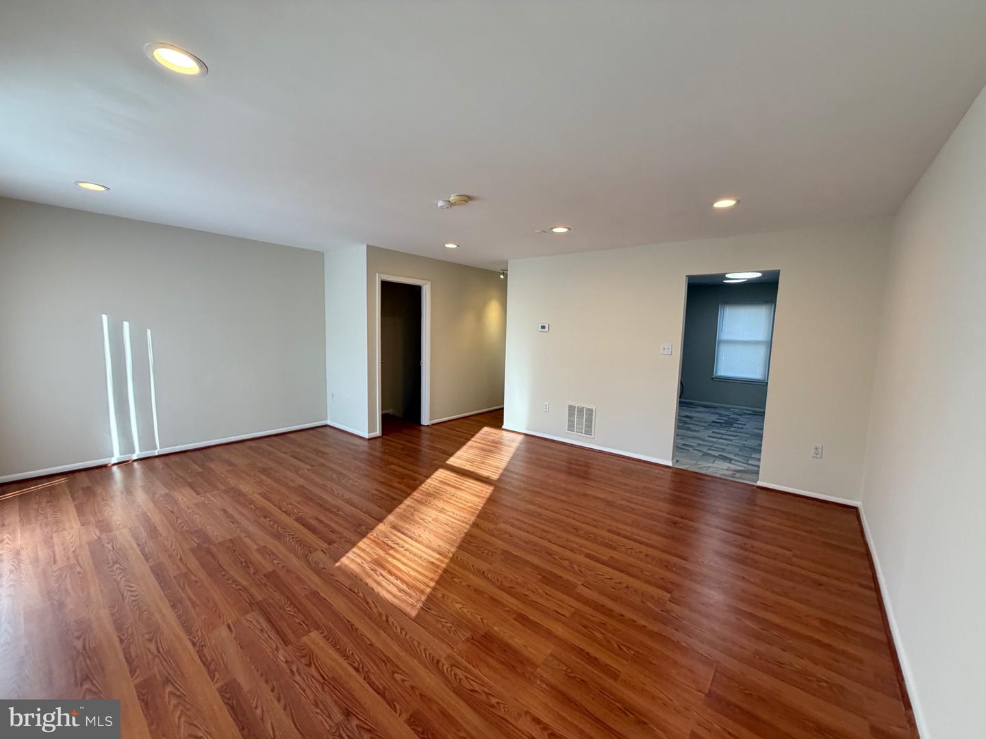 6427 OLD SCOTTS CT, SPRINGFIELD, Virginia 22152, 3 Bedrooms Bedrooms, ,3 BathroomsBathrooms,Residential,For sale,6427 OLD SCOTTS CT,VAFX2286496 MLS # VAFX2286496