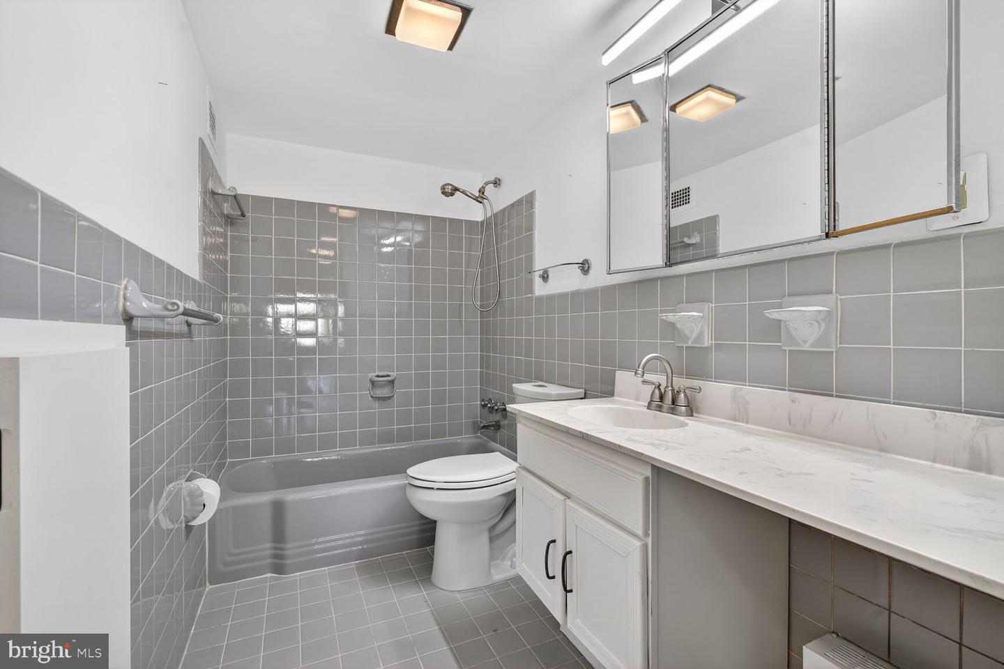 4201 CATHEDRAL AVE NW #601E, WASHINGTON, District Of Columbia 20016, 2 Bedrooms Bedrooms, ,2 BathroomsBathrooms,Residential,For sale,4201 CATHEDRAL AVE NW #601E,DCDC2242134 MLS # DCDC2242134