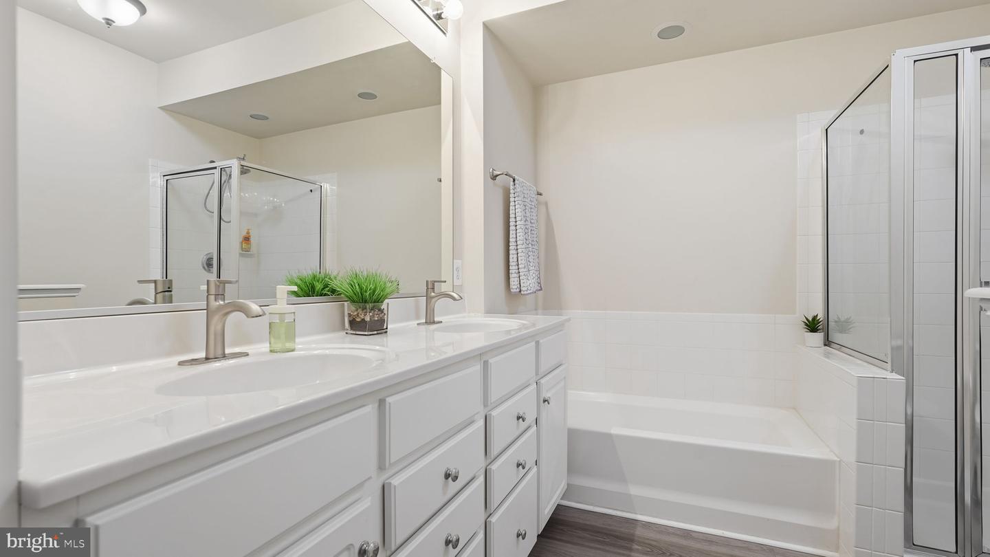 15177 LANCASHIRE DR, WOODBRIDGE, Virginia 22191, 2 Bedrooms Bedrooms, ,2 BathroomsBathrooms,Residential,For sale,15177 LANCASHIRE DR,VAPW2110846 MLS # VAPW2110846