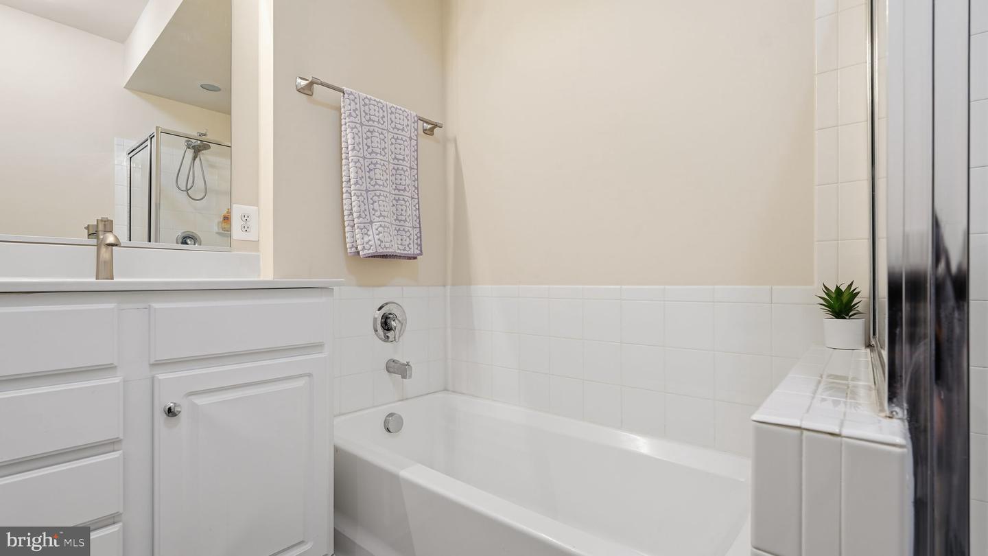 15177 LANCASHIRE DR, WOODBRIDGE, Virginia 22191, 2 Bedrooms Bedrooms, ,2 BathroomsBathrooms,Residential,For sale,15177 LANCASHIRE DR,VAPW2110846 MLS # VAPW2110846