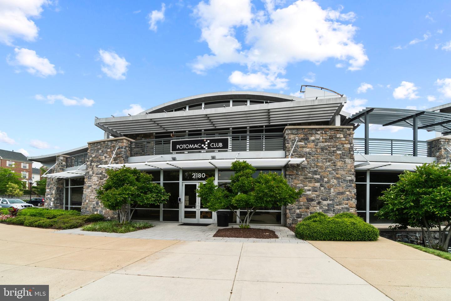 15177 LANCASHIRE DR, WOODBRIDGE, Virginia 22191, 2 Bedrooms Bedrooms, ,2 BathroomsBathrooms,Residential,For sale,15177 LANCASHIRE DR,VAPW2110846 MLS # VAPW2110846