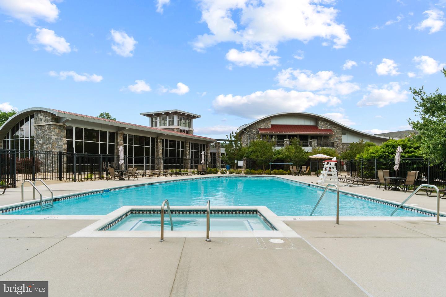 15177 LANCASHIRE DR, WOODBRIDGE, Virginia 22191, 2 Bedrooms Bedrooms, ,2 BathroomsBathrooms,Residential,For sale,15177 LANCASHIRE DR,VAPW2110846 MLS # VAPW2110846