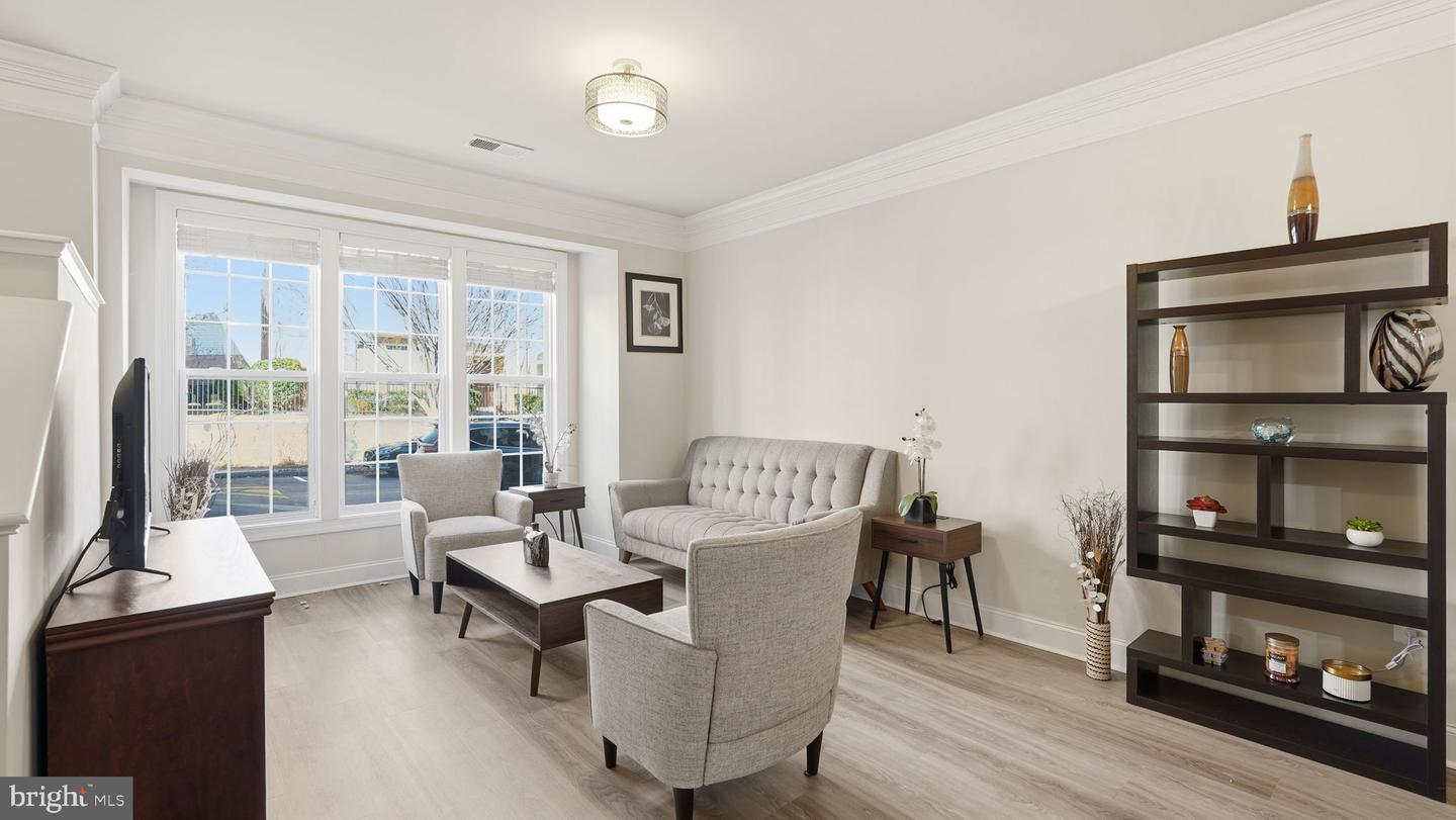 15177 LANCASHIRE DR, WOODBRIDGE, Virginia 22191, 2 Bedrooms Bedrooms, ,2 BathroomsBathrooms,Residential,For sale,15177 LANCASHIRE DR,VAPW2110846 MLS # VAPW2110846