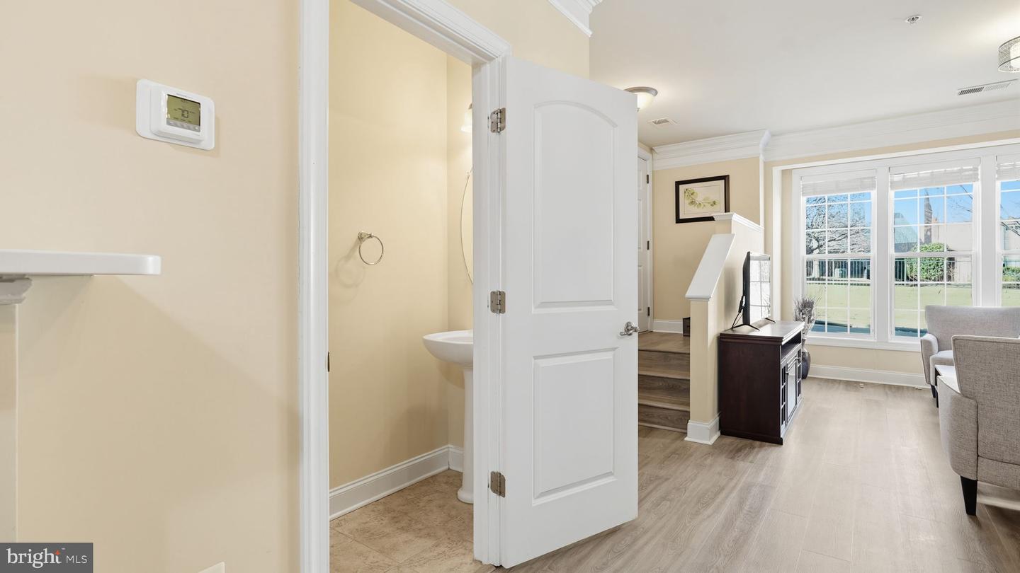 15177 LANCASHIRE DR, WOODBRIDGE, Virginia 22191, 2 Bedrooms Bedrooms, ,2 BathroomsBathrooms,Residential,For sale,15177 LANCASHIRE DR,VAPW2110846 MLS # VAPW2110846