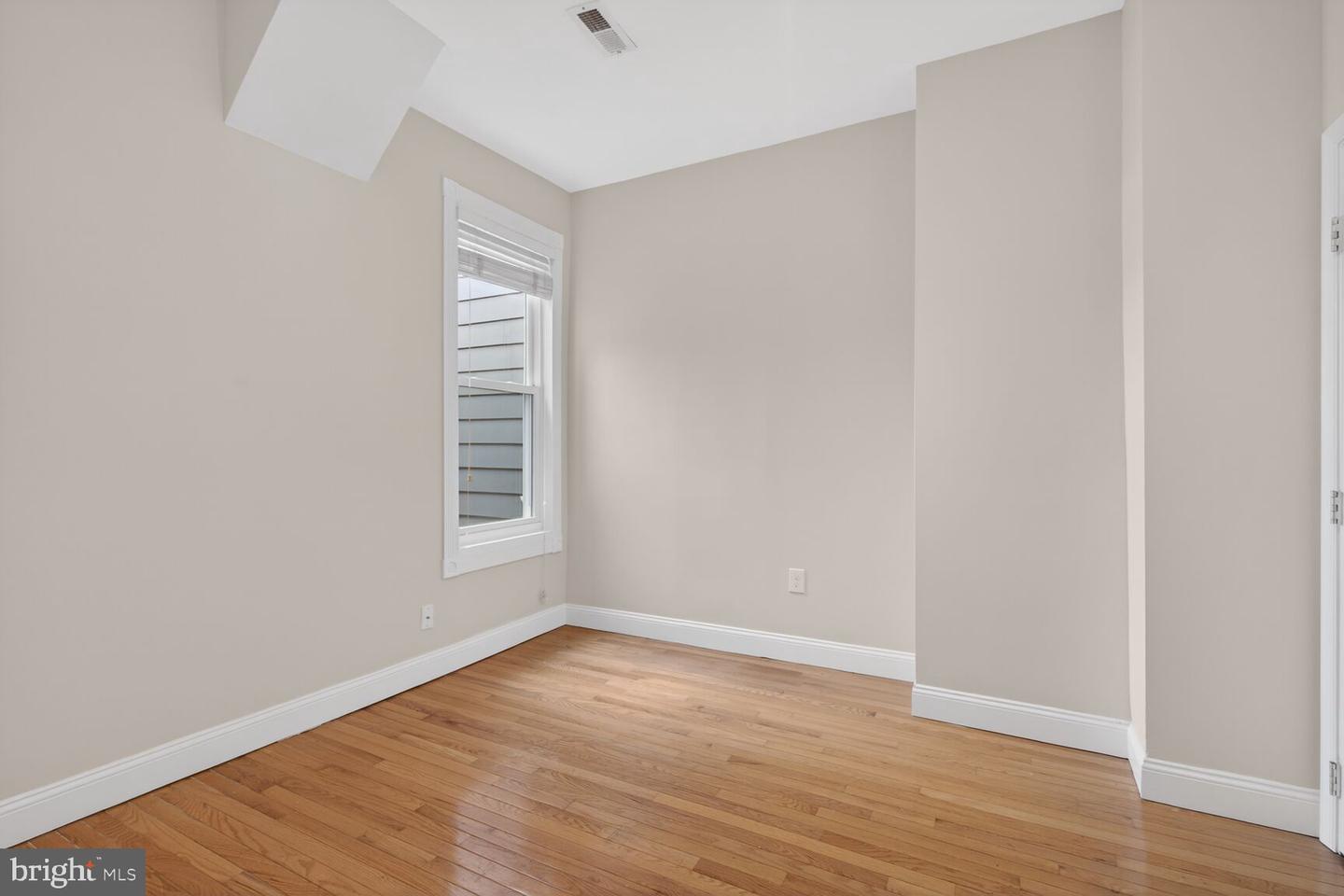 1915 11TH ST NW, WASHINGTON, District Of Columbia 20001, 6 Bedrooms Bedrooms, ,3 BathroomsBathrooms,Residential,For sale,1915 11TH ST NW,DCDC2242238 MLS # DCDC2242238