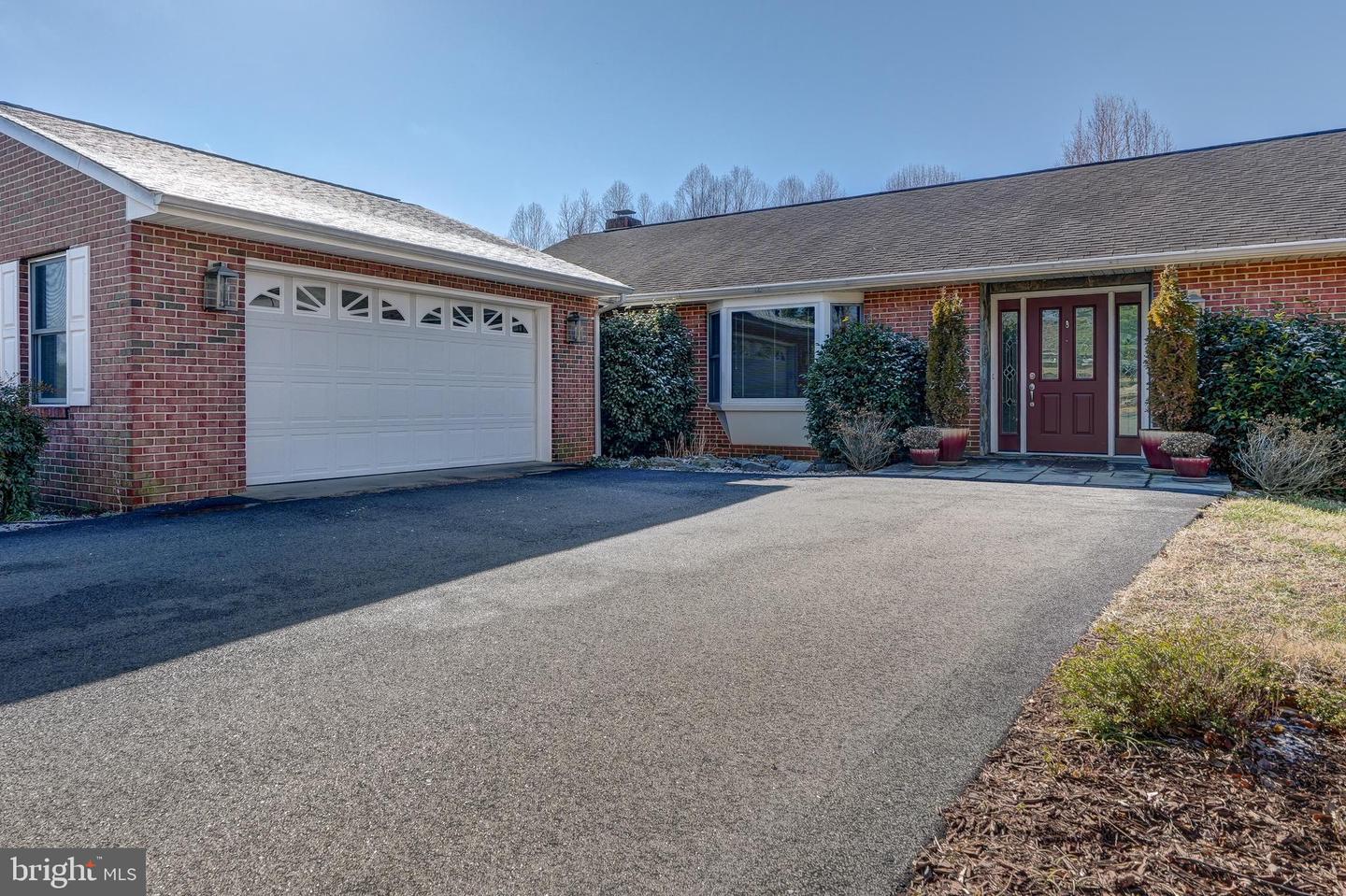 209 FAIRWAY DR, LOUISA, Virginia 23093, 3 Bedrooms Bedrooms, 13 Rooms Rooms,2 BathroomsBathrooms,Residential,For sale,209 FAIRWAY DR,VALA2009170 MLS # VALA2009170 209 FAIRWAY DR, LOUISA, Virginia 23093, 3 Bedrooms Bedrooms, 13 Rooms Rooms,2 BathroomsBathrooms,Residential,For sale,209 FAIRWAY DR,VALA2009170 MLS # VALA2009170