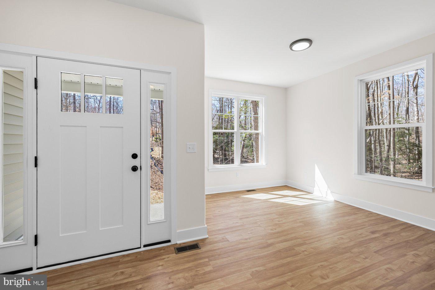 8355 COOLIDGE CIR, KING GEORGE, Virginia 22485, 4 Bedrooms Bedrooms, ,2 BathroomsBathrooms,Residential,For sale,8355 COOLIDGE CIR,VAKG2007536 MLS # VAKG2007536