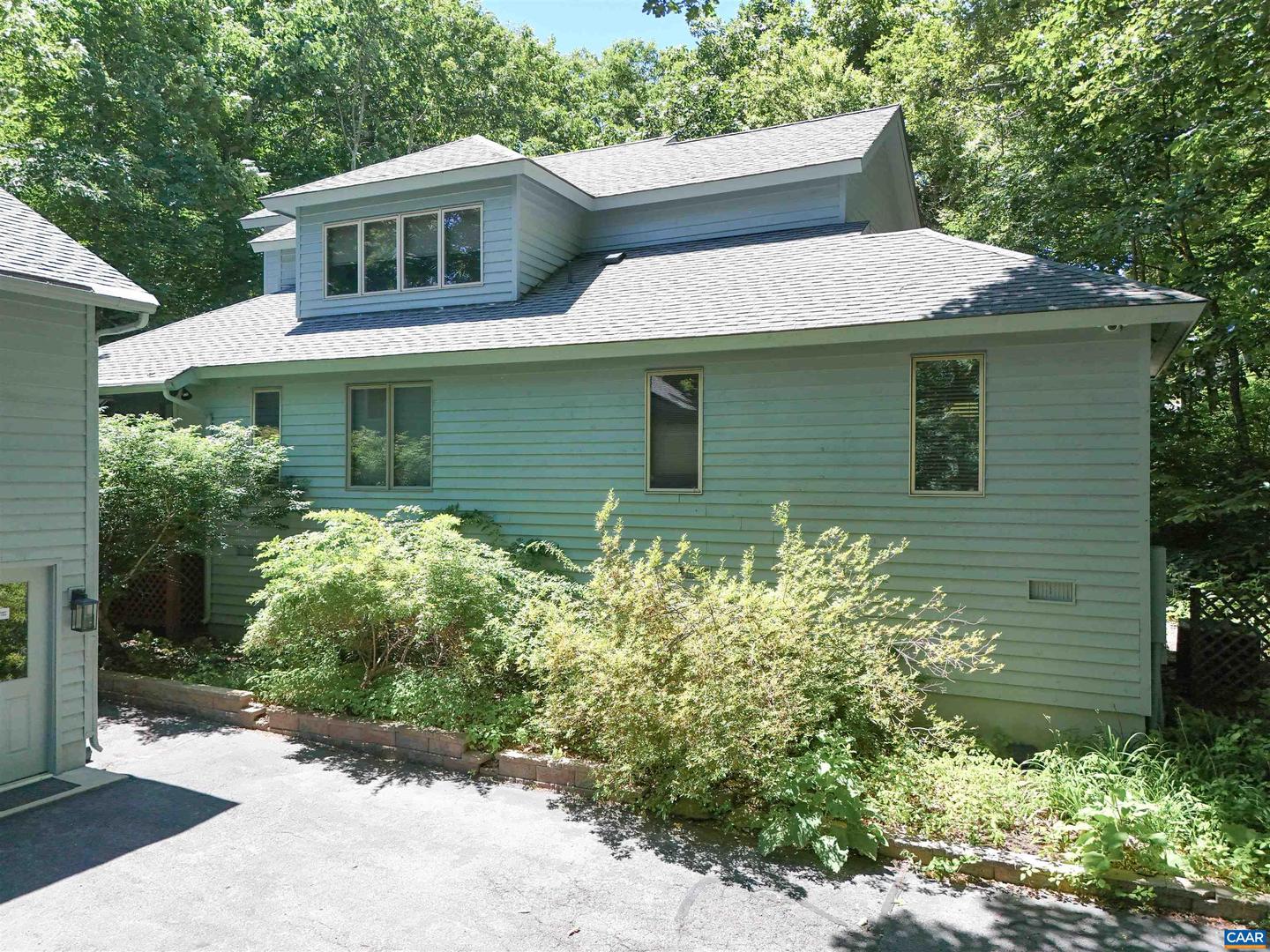 278 E CATOCTIN DR, WINTERGREEN RESORT, Virginia 22967, 5 Bedrooms Bedrooms, ,4 BathroomsBathrooms,Residential,For sale,278 E CATOCTIN DR,672639 MLS # 672639