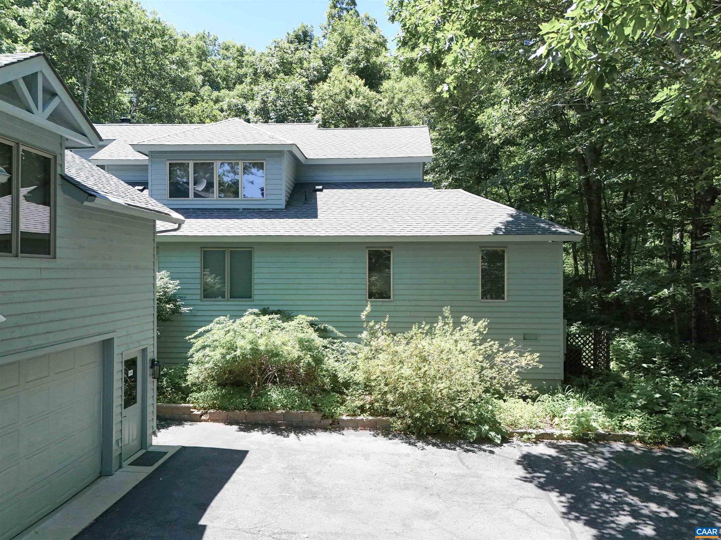 278 E CATOCTIN DR, WINTERGREEN RESORT, Virginia 22967, 5 Bedrooms Bedrooms, ,4 BathroomsBathrooms,Residential,For sale,278 E CATOCTIN DR,672639 MLS # 672639