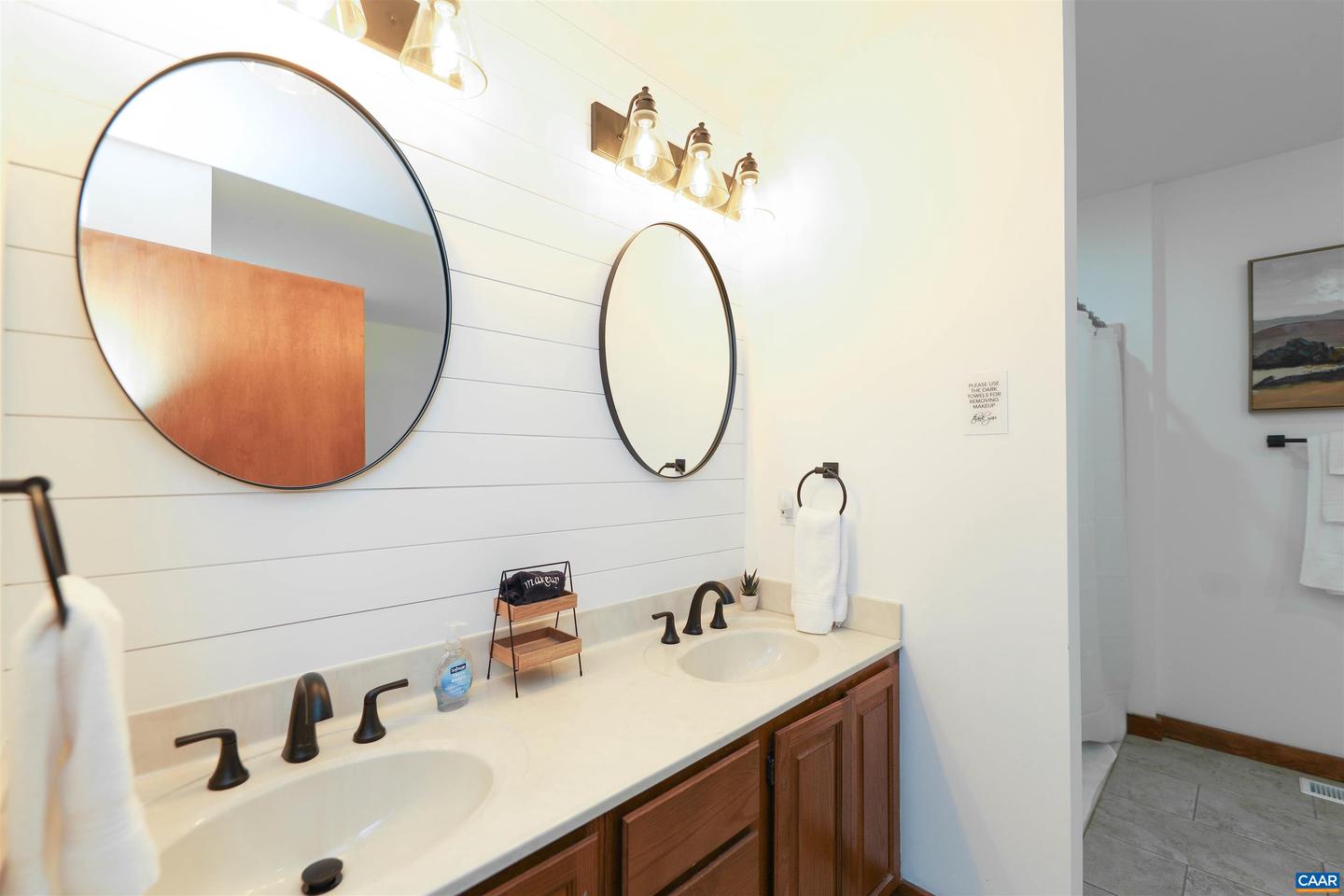 278 E CATOCTIN DR, WINTERGREEN RESORT, Virginia 22967, 5 Bedrooms Bedrooms, ,4 BathroomsBathrooms,Residential,For sale,278 E CATOCTIN DR,672639 MLS # 672639