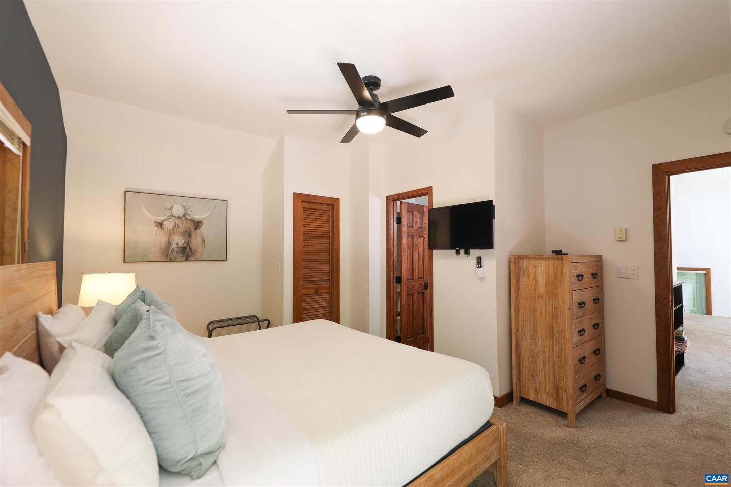 278 E CATOCTIN DR, WINTERGREEN RESORT, Virginia 22967, 5 Bedrooms Bedrooms, ,4 BathroomsBathrooms,Residential,For sale,278 E CATOCTIN DR,672639 MLS # 672639