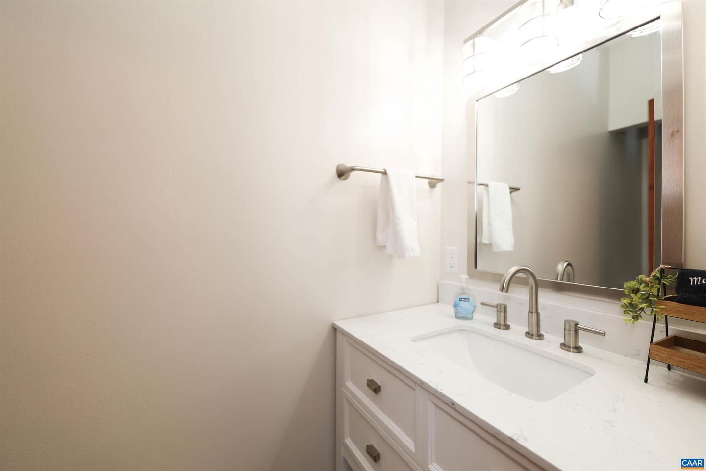 278 E CATOCTIN DR, WINTERGREEN RESORT, Virginia 22967, 5 Bedrooms Bedrooms, ,4 BathroomsBathrooms,Residential,For sale,278 E CATOCTIN DR,672639 MLS # 672639