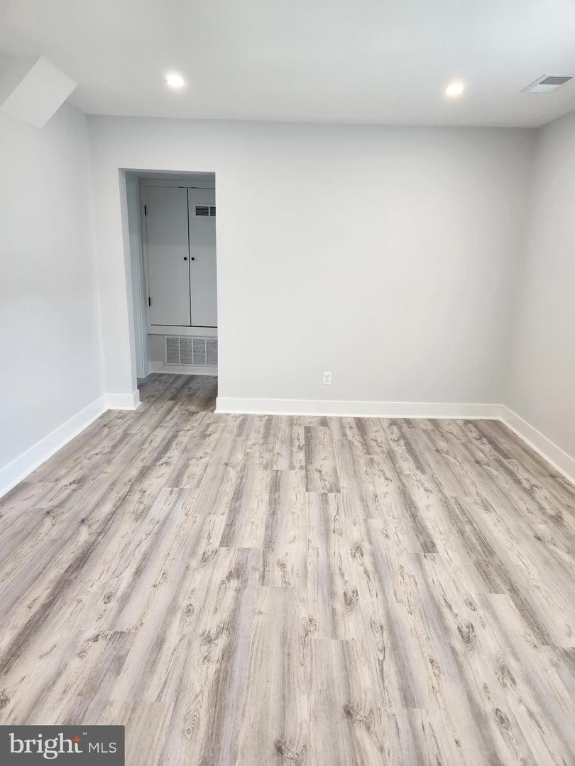 3809 V ST SE #202, WASHINGTON, District Of Columbia 20020, 2 Bedrooms Bedrooms, ,1 BathroomBathrooms,Residential,For sale,3809 V ST SE #202,DCDC2242278 MLS # DCDC2242278 3809 V ST SE #202, WASHINGTON, District Of Columbia 20020, 2 Bedrooms Bedrooms, ,1 BathroomBathrooms,Residential,For sale,3809 V ST SE #202,DCDC2242278 MLS # DCDC2242278