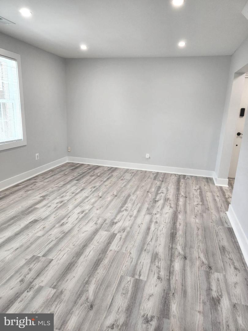 3809 V ST SE #202, WASHINGTON, District Of Columbia 20020, 2 Bedrooms Bedrooms, ,1 BathroomBathrooms,Residential,For sale,3809 V ST SE #202,DCDC2242278 MLS # DCDC2242278 3809 V ST SE #202, WASHINGTON, District Of Columbia 20020, 2 Bedrooms Bedrooms, ,1 BathroomBathrooms,Residential,For sale,3809 V ST SE #202,DCDC2242278 MLS # DCDC2242278