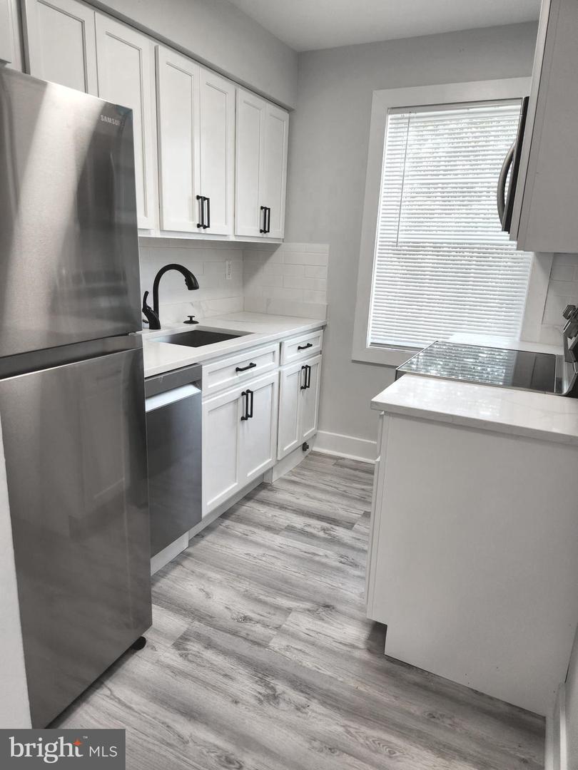 3809 V ST SE #202, WASHINGTON, District Of Columbia 20020, 2 Bedrooms Bedrooms, ,1 BathroomBathrooms,Residential,For sale,3809 V ST SE #202,DCDC2242278 MLS # DCDC2242278 3809 V ST SE #202, WASHINGTON, District Of Columbia 20020, 2 Bedrooms Bedrooms, ,1 BathroomBathrooms,Residential,For sale,3809 V ST SE #202,DCDC2242278 MLS # DCDC2242278