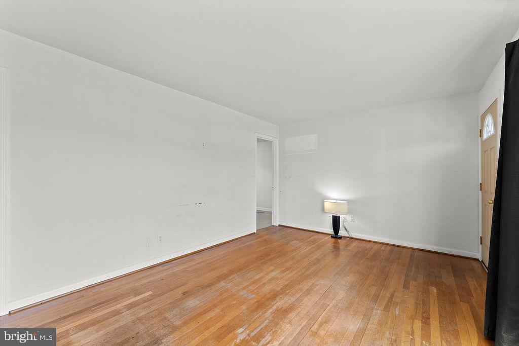 15 WINSTON PL, FREDERICKSBURG, Virginia 22405, 3 Bedrooms Bedrooms, 5 Rooms Rooms,1 BathroomBathrooms,Residential,For sale,15 WINSTON PL,VAST2045404 MLS # VAST2045404 15 WINSTON PL, FREDERICKSBURG, Virginia 22405, 3 Bedrooms Bedrooms, 5 Rooms Rooms,1 BathroomBathrooms,Residential,For sale,15 WINSTON PL,VAST2045404 MLS # VAST2045404