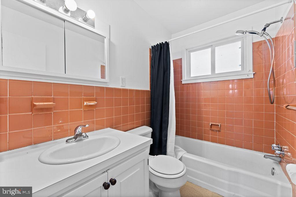 15 WINSTON PL, FREDERICKSBURG, Virginia 22405, 3 Bedrooms Bedrooms, 5 Rooms Rooms,1 BathroomBathrooms,Residential,For sale,15 WINSTON PL,VAST2045404 MLS # VAST2045404 15 WINSTON PL, FREDERICKSBURG, Virginia 22405, 3 Bedrooms Bedrooms, 5 Rooms Rooms,1 BathroomBathrooms,Residential,For sale,15 WINSTON PL,VAST2045404 MLS # VAST2045404