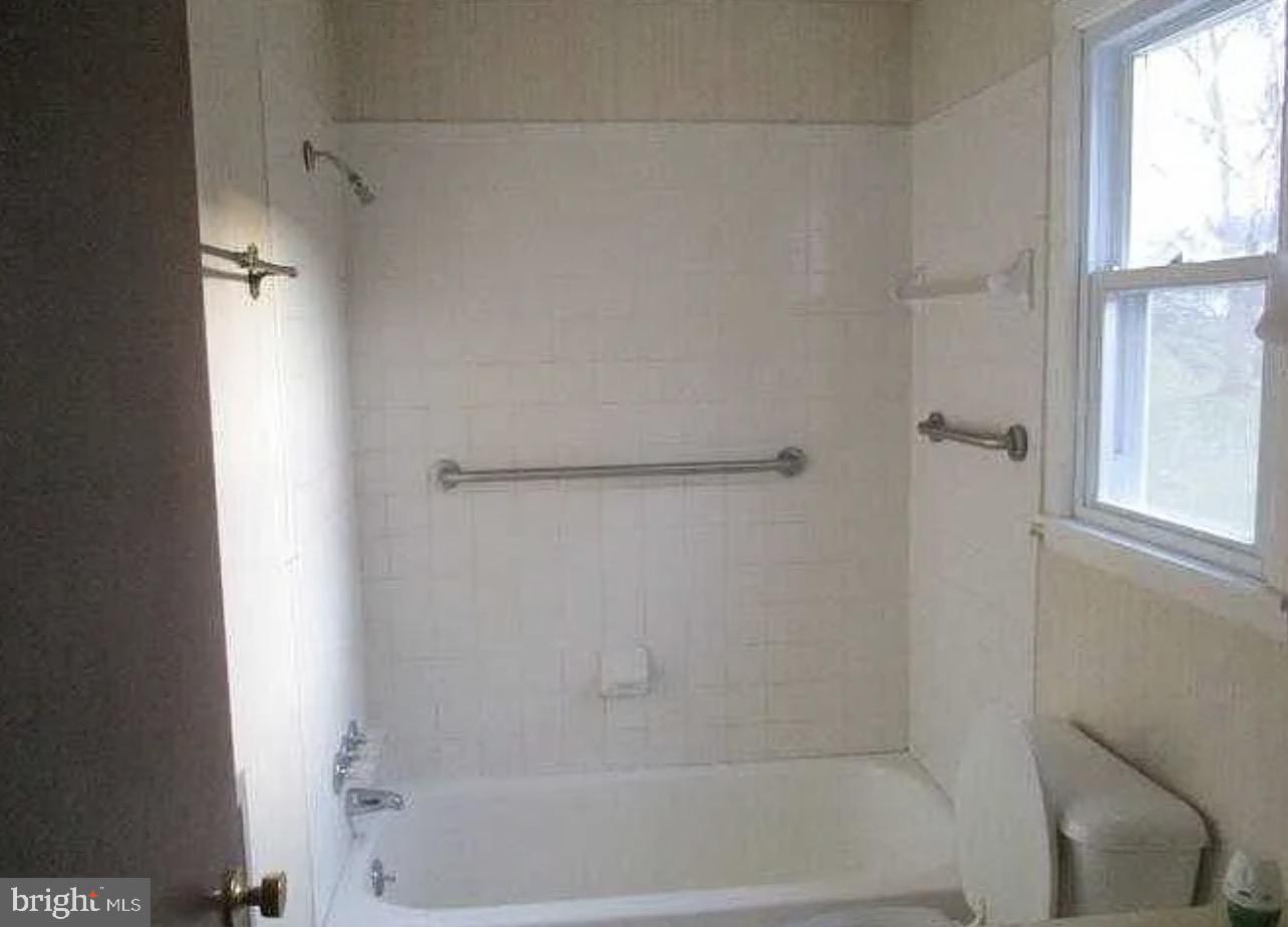 1015 W WASHINGTON ST, WYTHEVILLE, Virginia 24382, 4 Bedrooms Bedrooms, ,2 BathroomsBathrooms,Residential,For sale,1015 W WASHINGTON ST,VAWY2000022 MLS # VAWY2000022 1015 W WASHINGTON ST, WYTHEVILLE, Virginia 24382, 4 Bedrooms Bedrooms, ,2 BathroomsBathrooms,Residential,For sale,1015 W WASHINGTON ST,VAWY2000022 MLS # VAWY2000022