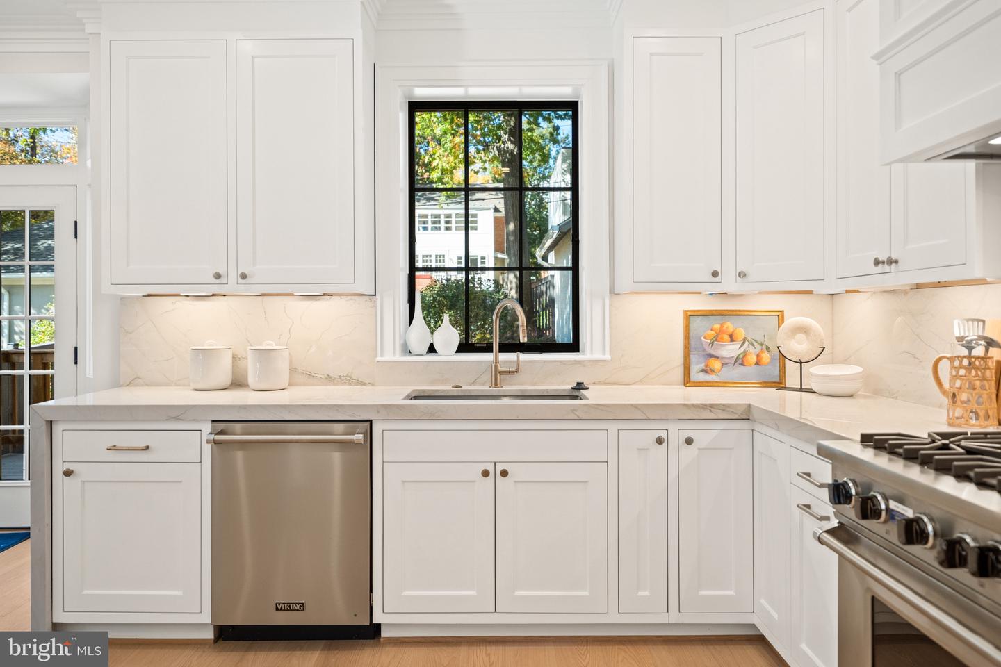 2602 36TH PL NW, WASHINGTON, District Of Columbia 20007, 5 Bedrooms Bedrooms, ,5 BathroomsBathrooms,Residential,For sale,2602 36TH PL NW,DCDC2242310 MLS # DCDC2242310