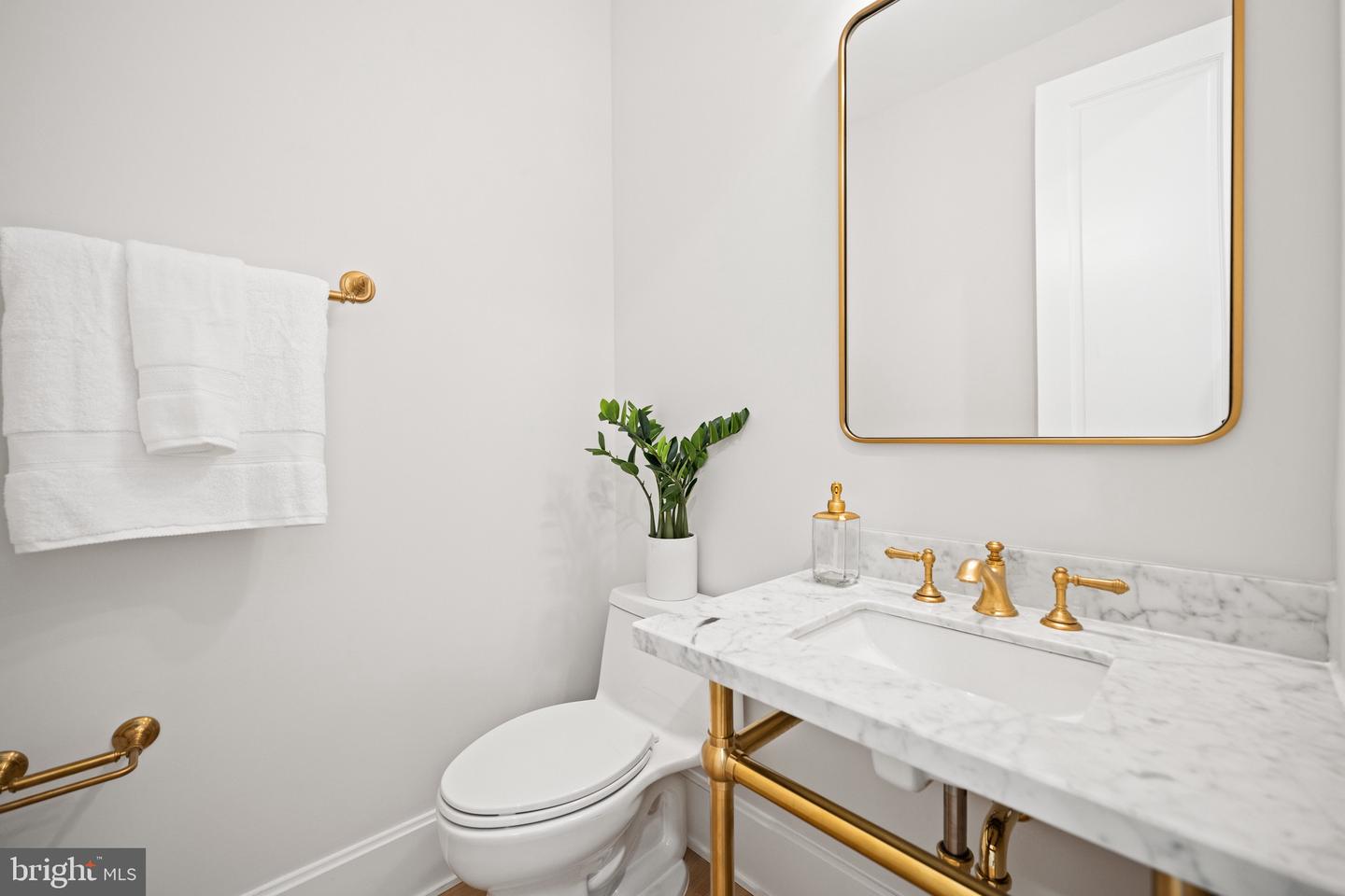 2602 36TH PL NW, WASHINGTON, District Of Columbia 20007, 5 Bedrooms Bedrooms, ,5 BathroomsBathrooms,Residential,For sale,2602 36TH PL NW,DCDC2242310 MLS # DCDC2242310