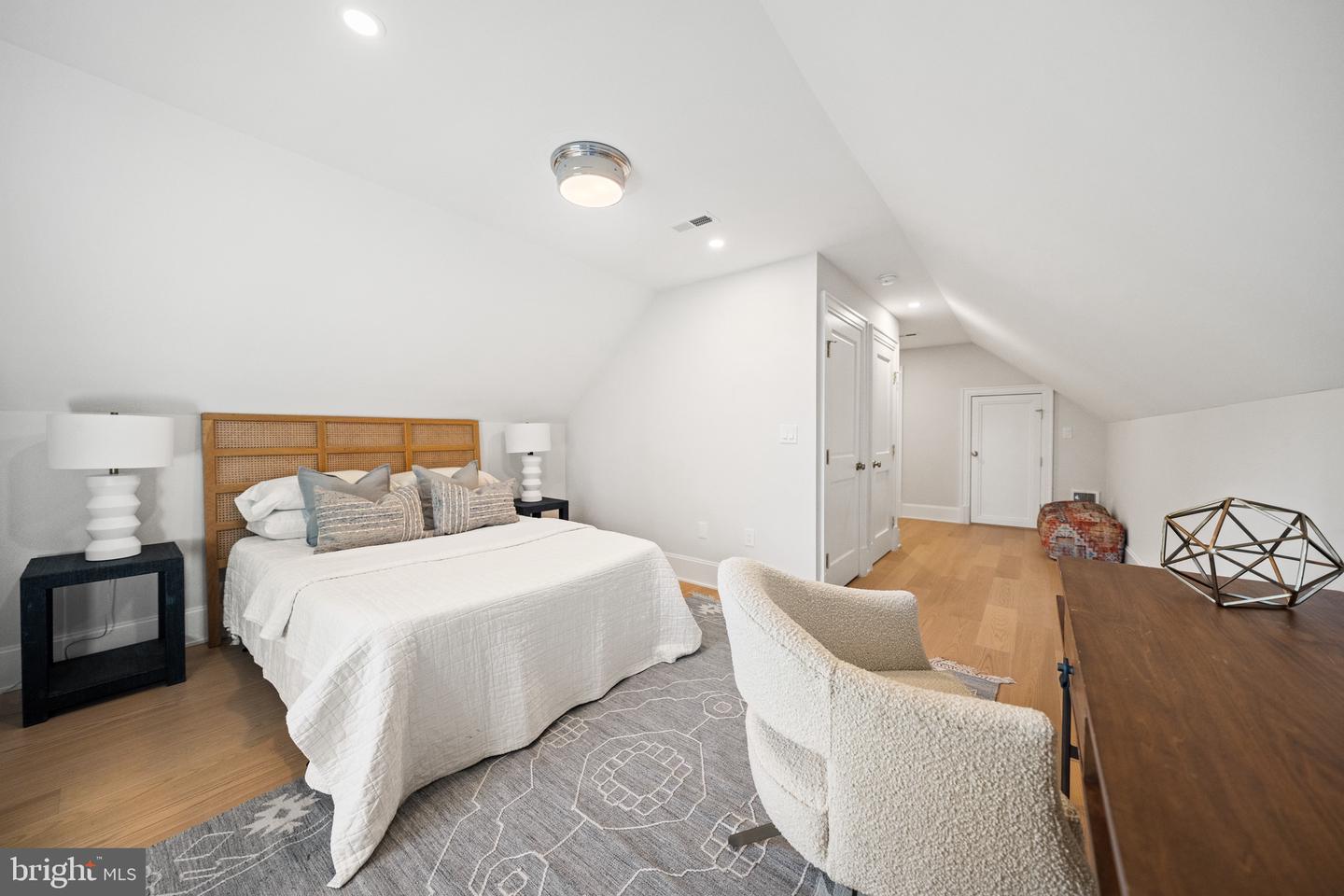 2602 36TH PL NW, WASHINGTON, District Of Columbia 20007, 5 Bedrooms Bedrooms, ,5 BathroomsBathrooms,Residential,For sale,2602 36TH PL NW,DCDC2242310 MLS # DCDC2242310