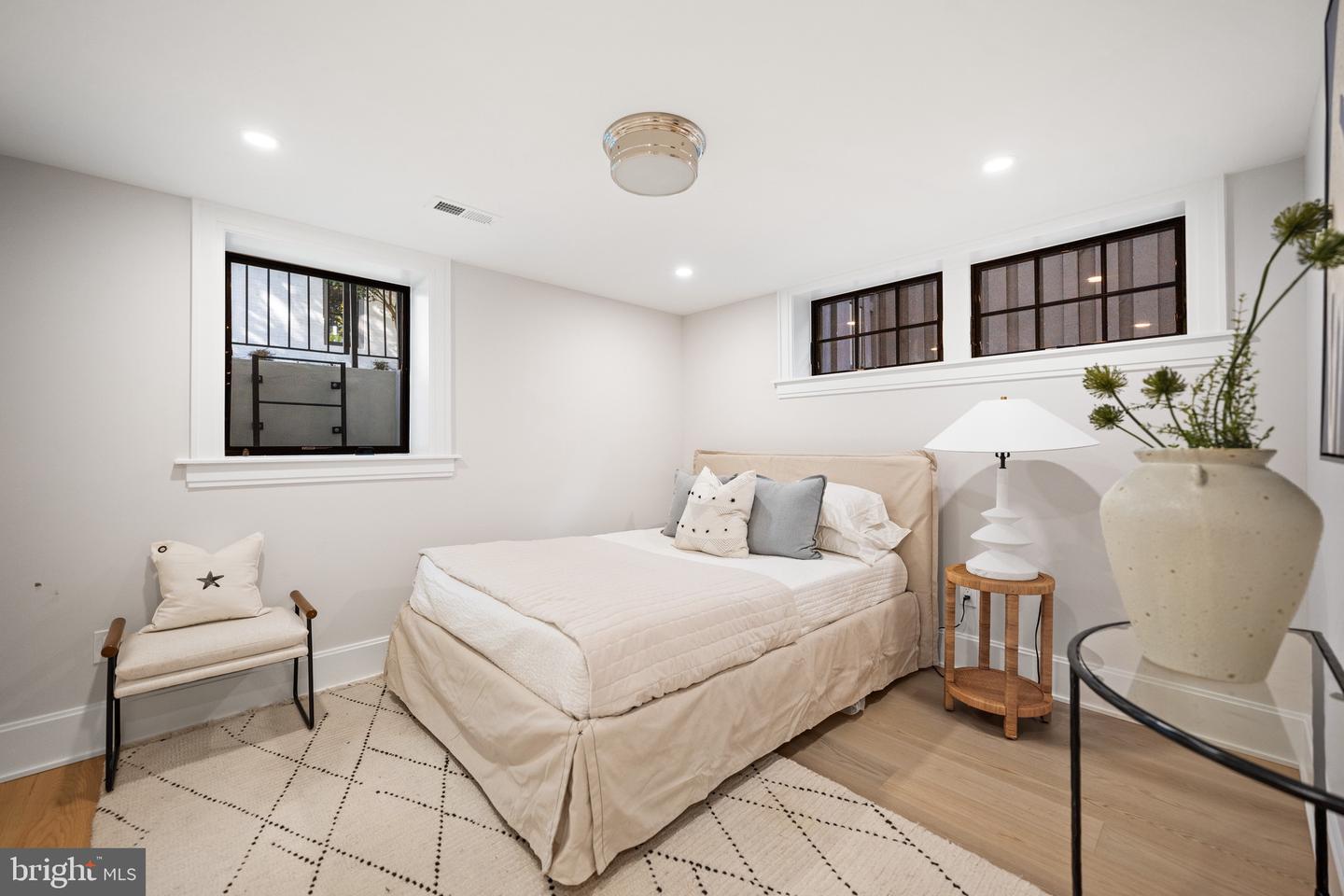 2602 36TH PL NW, WASHINGTON, District Of Columbia 20007, 5 Bedrooms Bedrooms, ,5 BathroomsBathrooms,Residential,For sale,2602 36TH PL NW,DCDC2242310 MLS # DCDC2242310