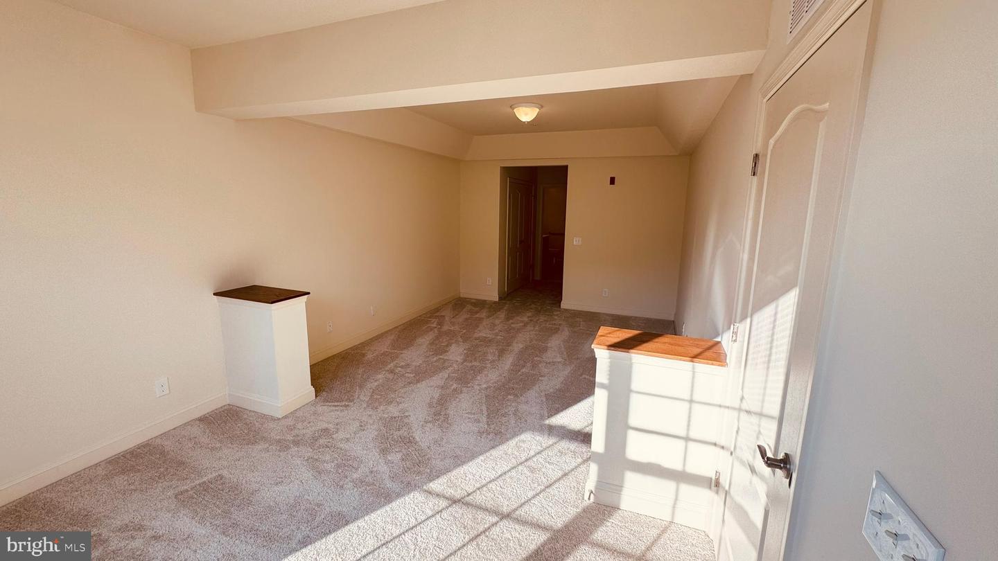 9202 CHARLESTON DR #405, MANASSAS, Virginia 20110, 2 Bedrooms Bedrooms, 5 Rooms Rooms,2 BathroomsBathrooms,Residential,For sale,9202 CHARLESTON DR #405,VAMN2009108 MLS # VAMN2009108 9202 CHARLESTON DR #405, MANASSAS, Virginia 20110, 2 Bedrooms Bedrooms, 5 Rooms Rooms,2 BathroomsBathrooms,Residential,For sale,9202 CHARLESTON DR #405,VAMN2009108 MLS # VAMN2009108