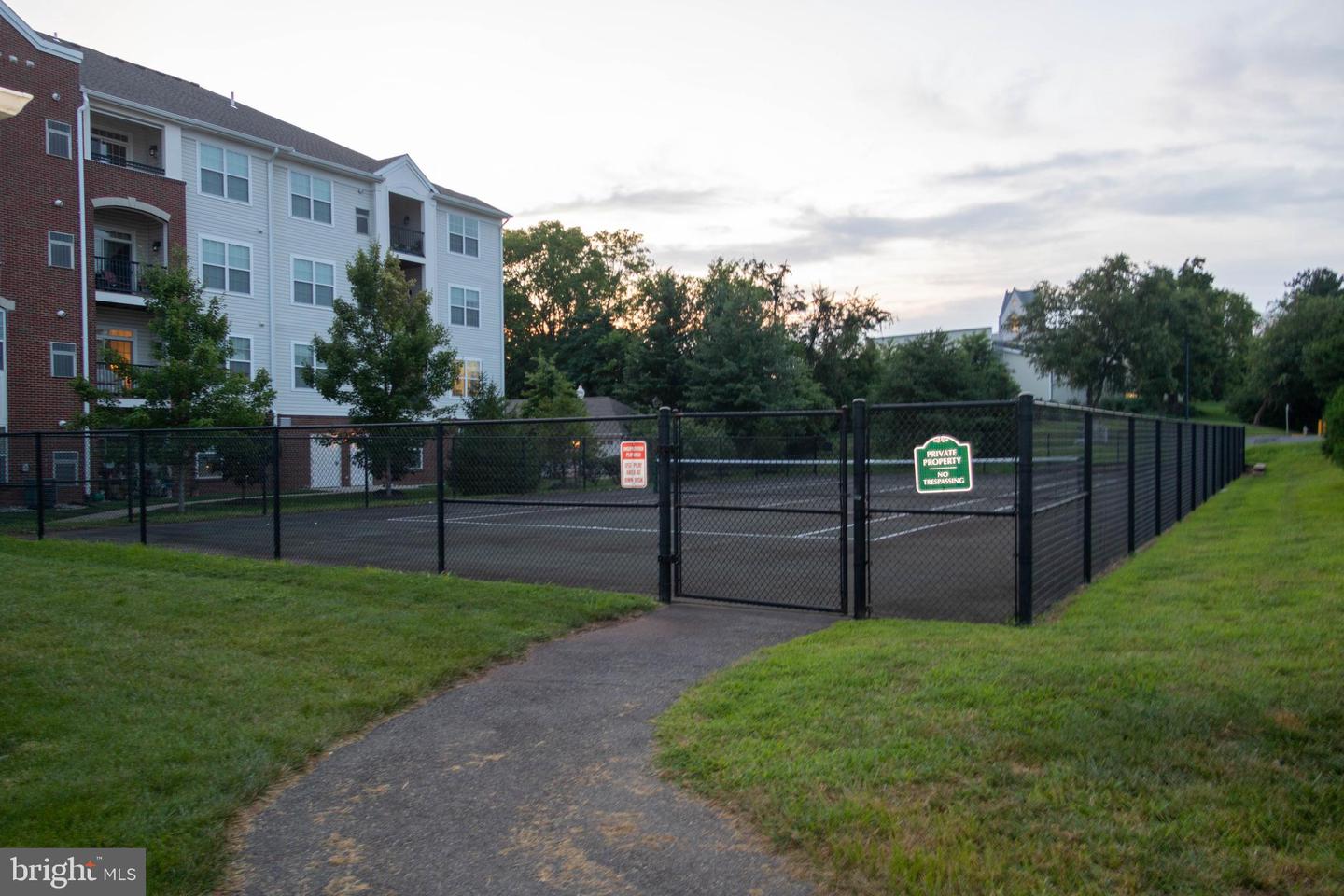 9202 CHARLESTON DR #405, MANASSAS, Virginia 20110, 2 Bedrooms Bedrooms, 5 Rooms Rooms,2 BathroomsBathrooms,Residential,For sale,9202 CHARLESTON DR #405,VAMN2009108 MLS # VAMN2009108 9202 CHARLESTON DR #405, MANASSAS, Virginia 20110, 2 Bedrooms Bedrooms, 5 Rooms Rooms,2 BathroomsBathrooms,Residential,For sale,9202 CHARLESTON DR #405,VAMN2009108 MLS # VAMN2009108