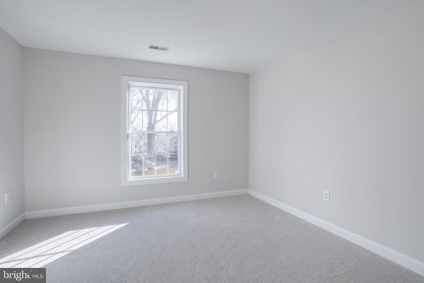 5699 DAWES AVE, ALEXANDRIA, Virginia 22311, 4 Bedrooms Bedrooms, ,2 BathroomsBathrooms,Residential,For sale,5699 DAWES AVE,VAFX2267324 MLS # VAFX2267324 5699 DAWES AVE, ALEXANDRIA, Virginia 22311, 4 Bedrooms Bedrooms, ,2 BathroomsBathrooms,Residential,For sale,5699 DAWES AVE,VAFX2267324 MLS # VAFX2267324