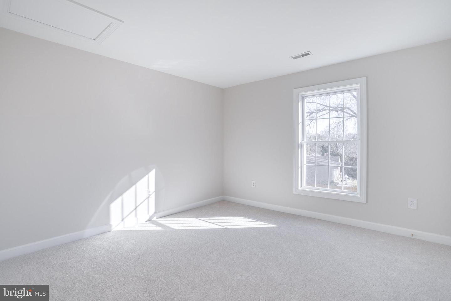 5699 DAWES AVE, ALEXANDRIA, Virginia 22311, 4 Bedrooms Bedrooms, ,2 BathroomsBathrooms,Residential,For sale,5699 DAWES AVE,VAFX2267324 MLS # VAFX2267324 5699 DAWES AVE, ALEXANDRIA, Virginia 22311, 4 Bedrooms Bedrooms, ,2 BathroomsBathrooms,Residential,For sale,5699 DAWES AVE,VAFX2267324 MLS # VAFX2267324