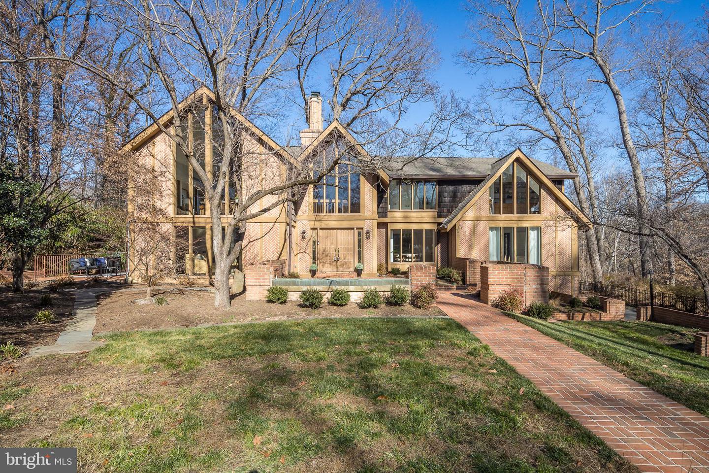 1416 LADY BIRD DR, MCLEAN, Virginia 22101, 5 Bedrooms Bedrooms, 10 Rooms Rooms,4 BathroomsBathrooms,Residential,For sale,1416 LADY BIRD DR,VAFX2275878 MLS # VAFX2275878