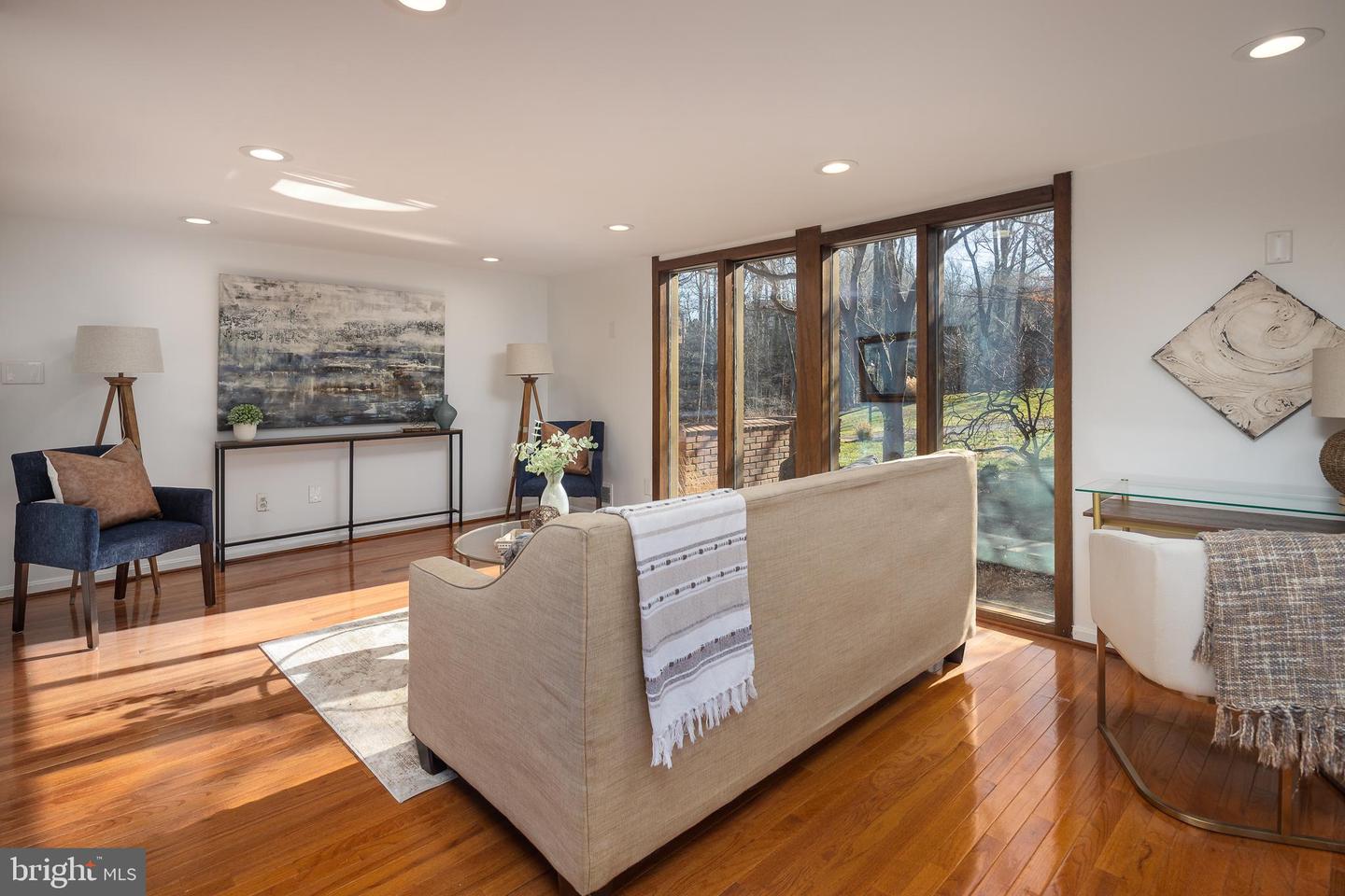 1416 LADY BIRD DR, MCLEAN, Virginia 22101, 5 Bedrooms Bedrooms, 10 Rooms Rooms,4 BathroomsBathrooms,Residential,For sale,1416 LADY BIRD DR,VAFX2275878 MLS # VAFX2275878