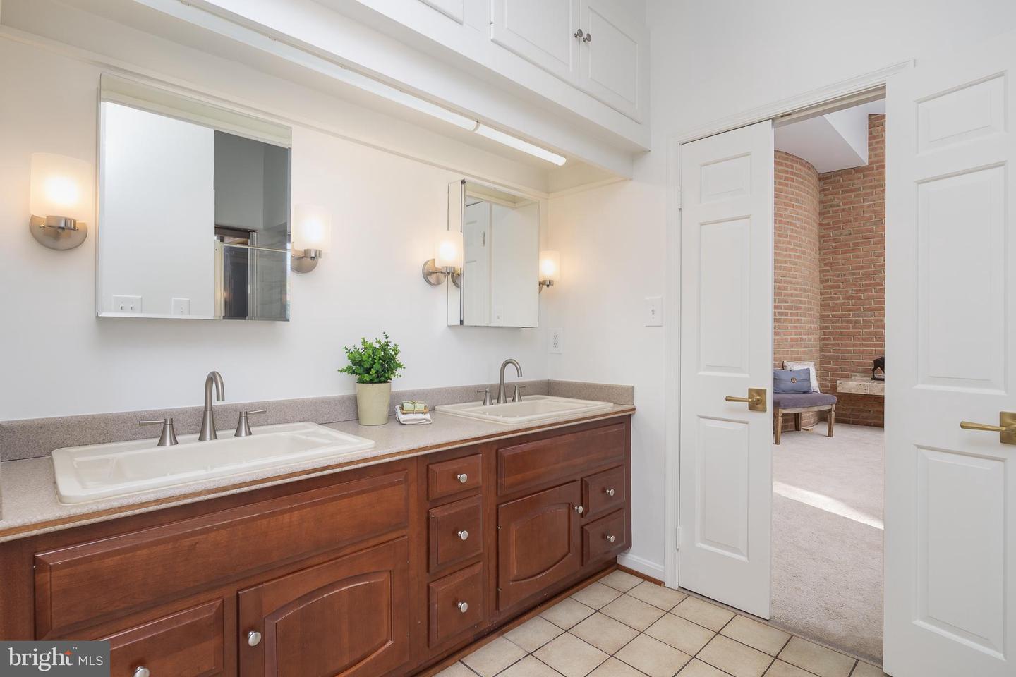 1416 LADY BIRD DR, MCLEAN, Virginia 22101, 5 Bedrooms Bedrooms, 10 Rooms Rooms,4 BathroomsBathrooms,Residential,For sale,1416 LADY BIRD DR,VAFX2275878 MLS # VAFX2275878