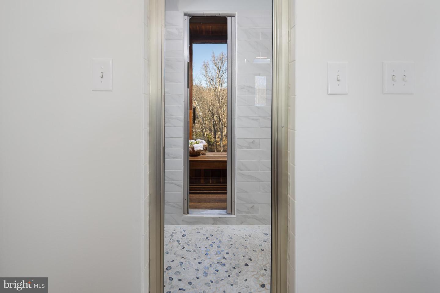 1416 LADY BIRD DR, MCLEAN, Virginia 22101, 5 Bedrooms Bedrooms, 10 Rooms Rooms,4 BathroomsBathrooms,Residential,For sale,1416 LADY BIRD DR,VAFX2275878 MLS # VAFX2275878