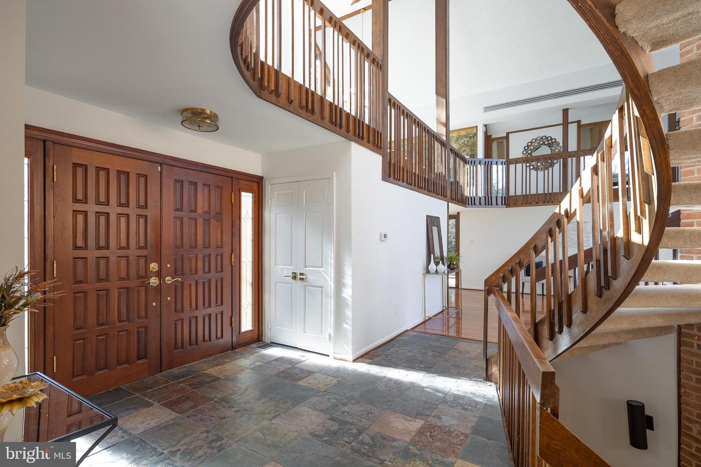 1416 LADY BIRD DR, MCLEAN, Virginia 22101, 5 Bedrooms Bedrooms, 10 Rooms Rooms,4 BathroomsBathrooms,Residential,For sale,1416 LADY BIRD DR,VAFX2275878 MLS # VAFX2275878