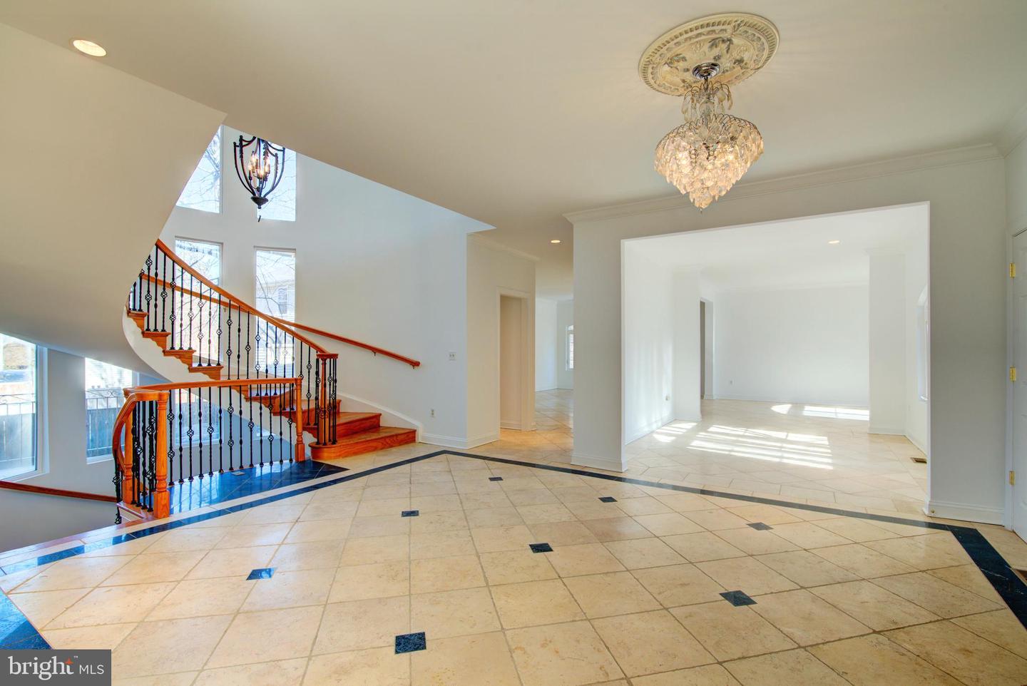 7500 ARLINGTON BLVD, FALLS CHURCH, Virginia 22042, 4 Bedrooms Bedrooms, ,4 BathroomsBathrooms,Residential,For sale,7500 ARLINGTON BLVD,VAFX2278678 MLS # VAFX2278678 7500 ARLINGTON BLVD, FALLS CHURCH, Virginia 22042, 4 Bedrooms Bedrooms, ,4 BathroomsBathrooms,Residential,For sale,7500 ARLINGTON BLVD,VAFX2278678 MLS # VAFX2278678