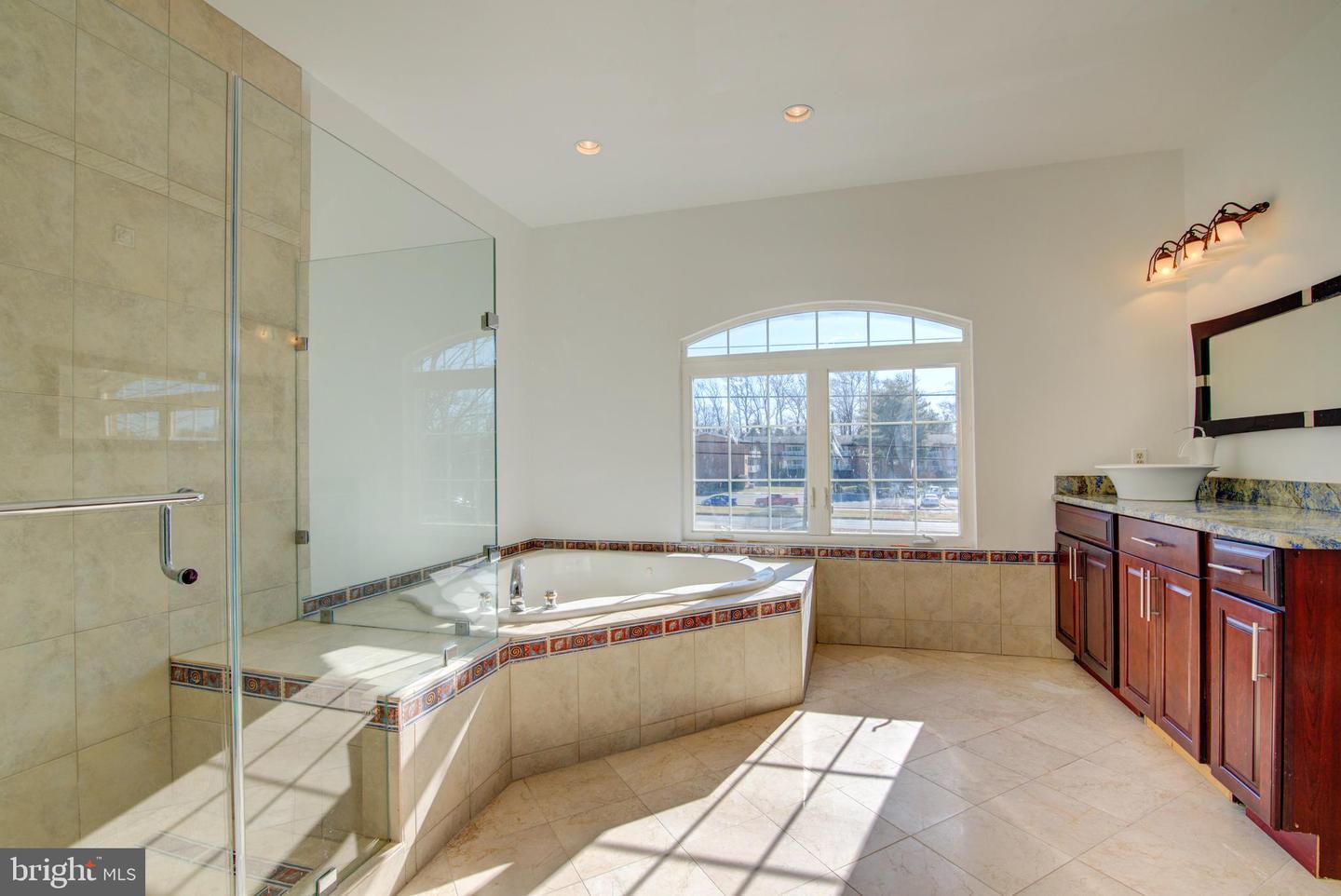 7500 ARLINGTON BLVD, FALLS CHURCH, Virginia 22042, 4 Bedrooms Bedrooms, ,4 BathroomsBathrooms,Residential,For sale,7500 ARLINGTON BLVD,VAFX2278678 MLS # VAFX2278678 7500 ARLINGTON BLVD, FALLS CHURCH, Virginia 22042, 4 Bedrooms Bedrooms, ,4 BathroomsBathrooms,Residential,For sale,7500 ARLINGTON BLVD,VAFX2278678 MLS # VAFX2278678