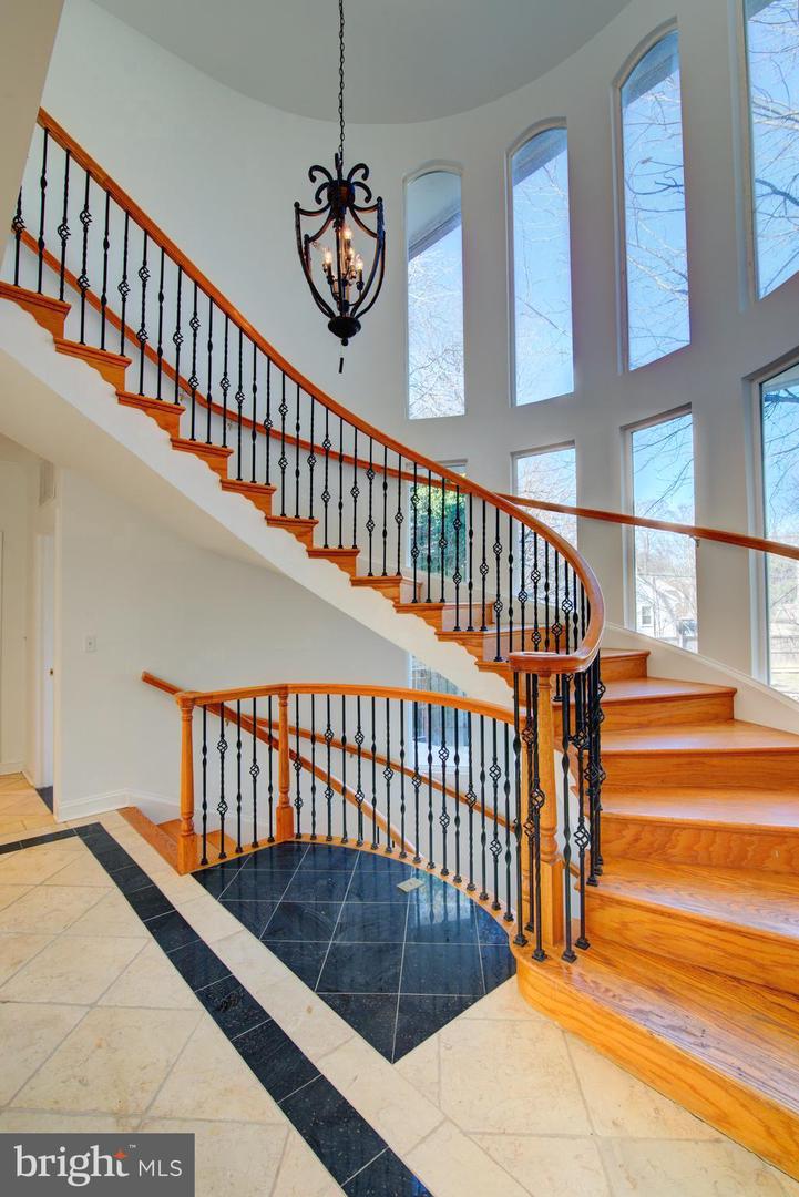 7500 ARLINGTON BLVD, FALLS CHURCH, Virginia 22042, 4 Bedrooms Bedrooms, ,4 BathroomsBathrooms,Residential,For sale,7500 ARLINGTON BLVD,VAFX2278678 MLS # VAFX2278678 7500 ARLINGTON BLVD, FALLS CHURCH, Virginia 22042, 4 Bedrooms Bedrooms, ,4 BathroomsBathrooms,Residential,For sale,7500 ARLINGTON BLVD,VAFX2278678 MLS # VAFX2278678